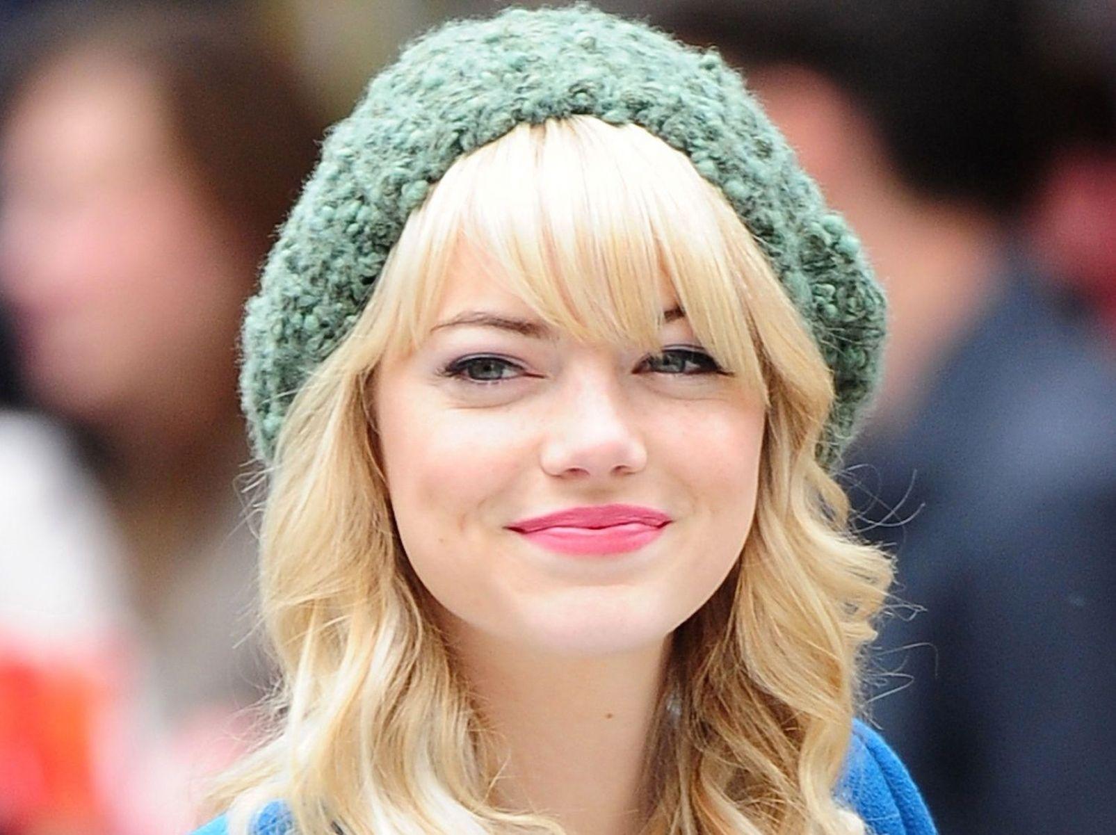 Emma Stone Cute Wallpaper HD Photo Free Download