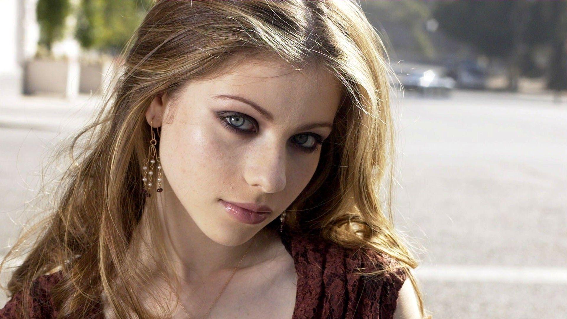 Michelle Trachtenberg Wallpaper and Background Image 