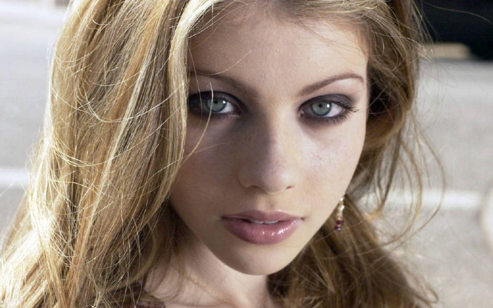 Michelle Trachtenberg wallpaper