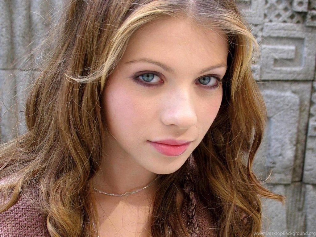 Michelle Trachtenberg Wallpaper Desktop Background