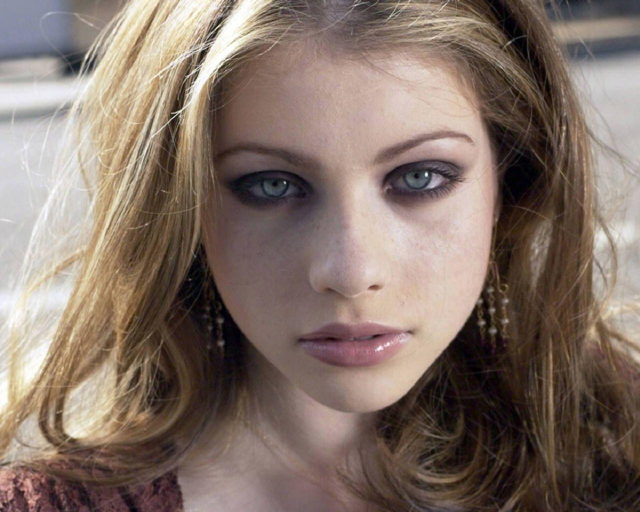 Michelle Trachtenberg wallpaperx1024