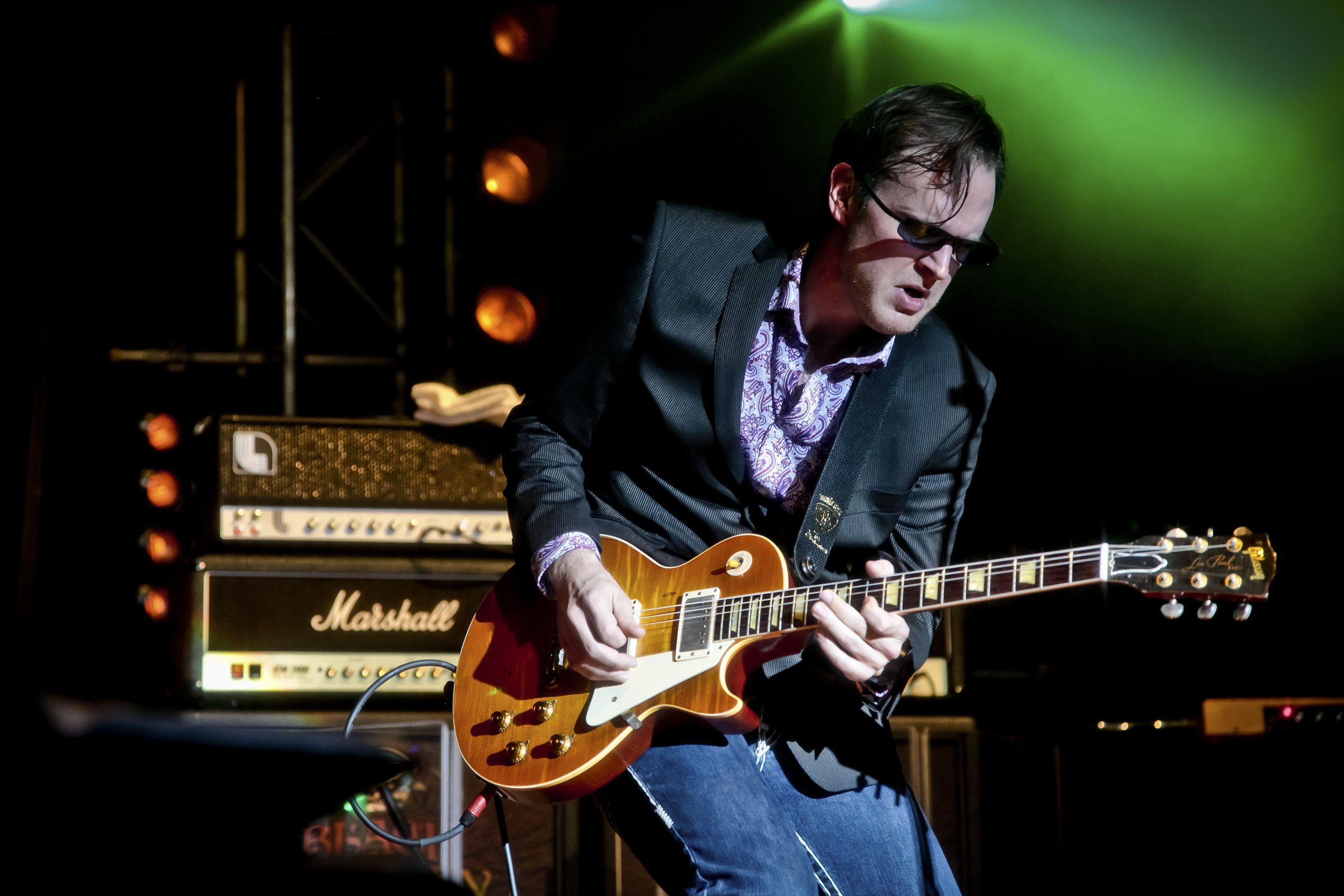 Joe Bonamassa Wallpapers - Wallpaper Cave