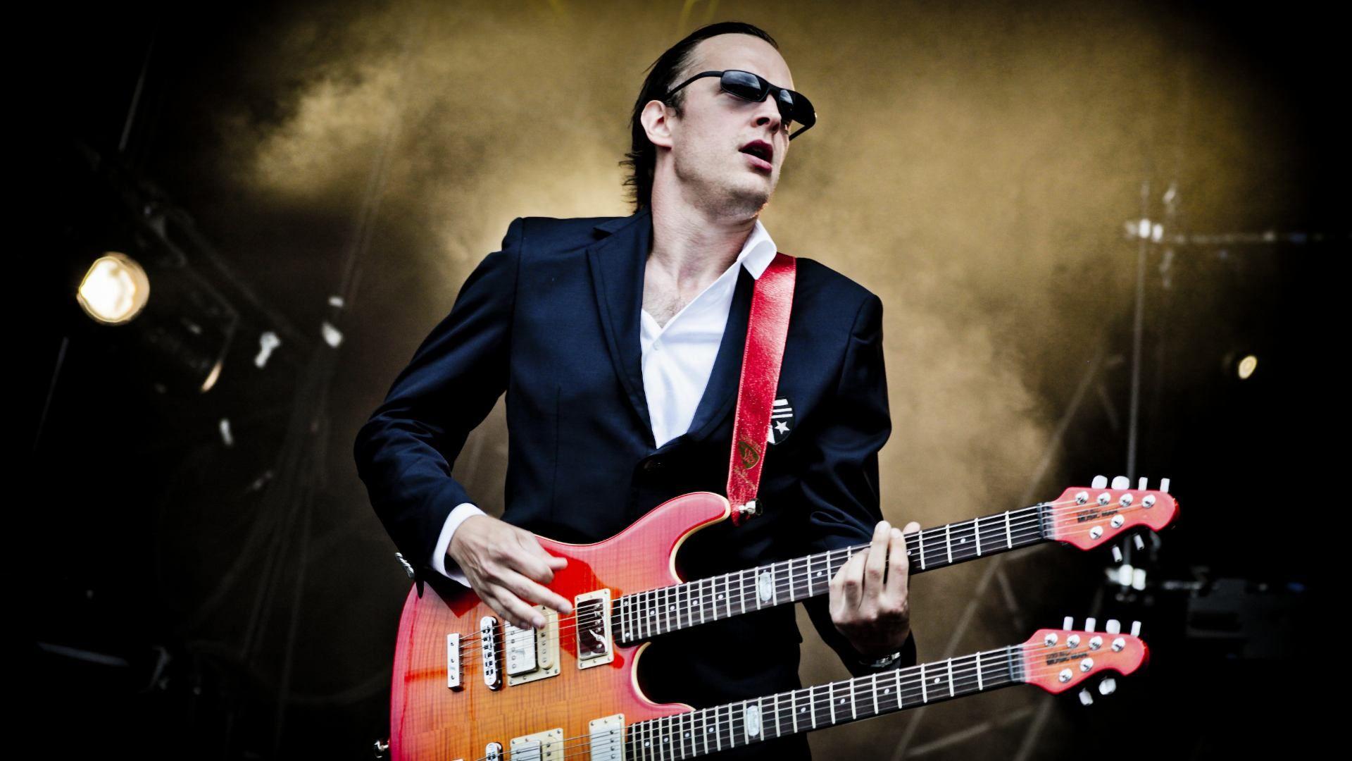 Joe Bonamassa Full HD Wallpaper and Background Imagex1080
