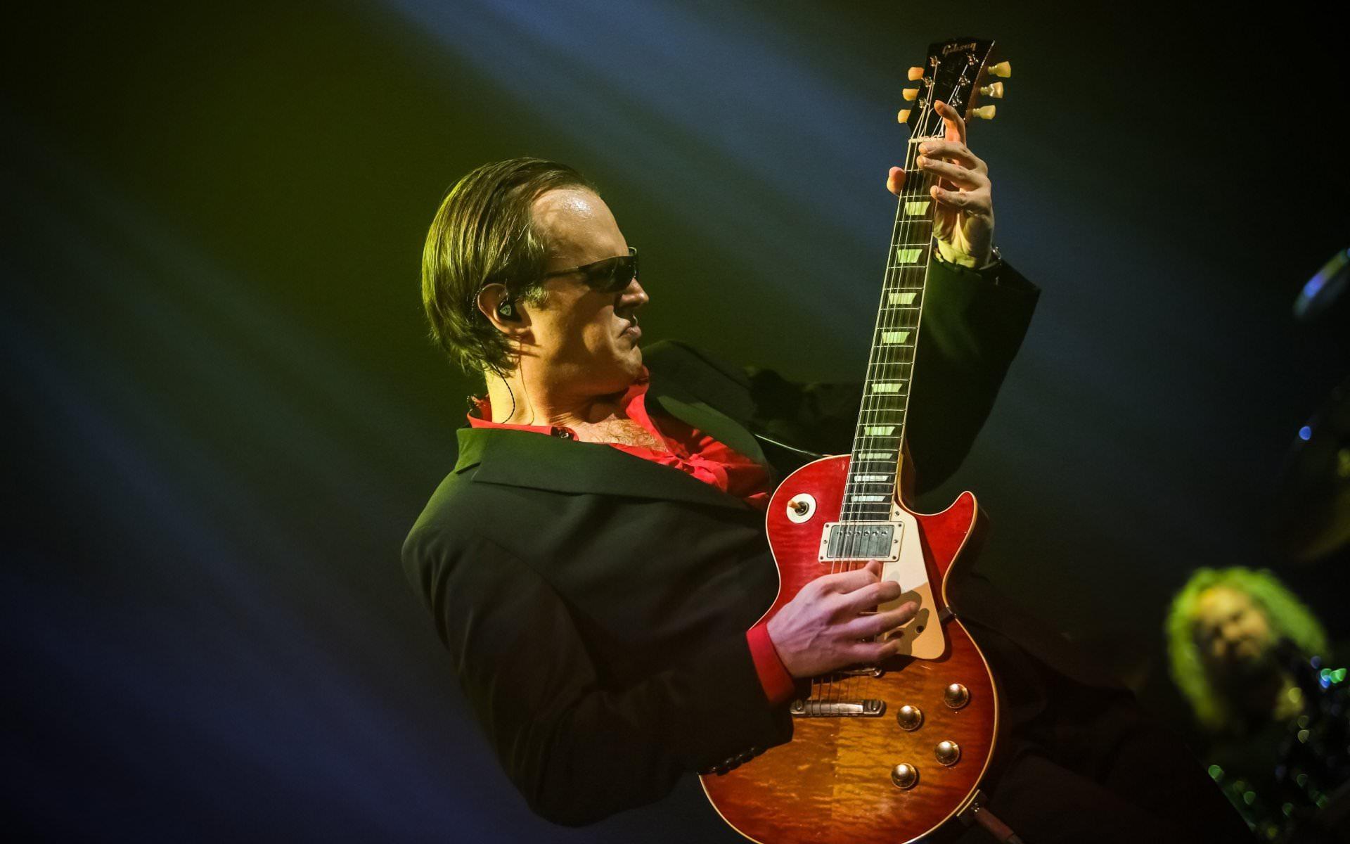 Joe Bonamassa Wallpapers - Wallpaper Cave