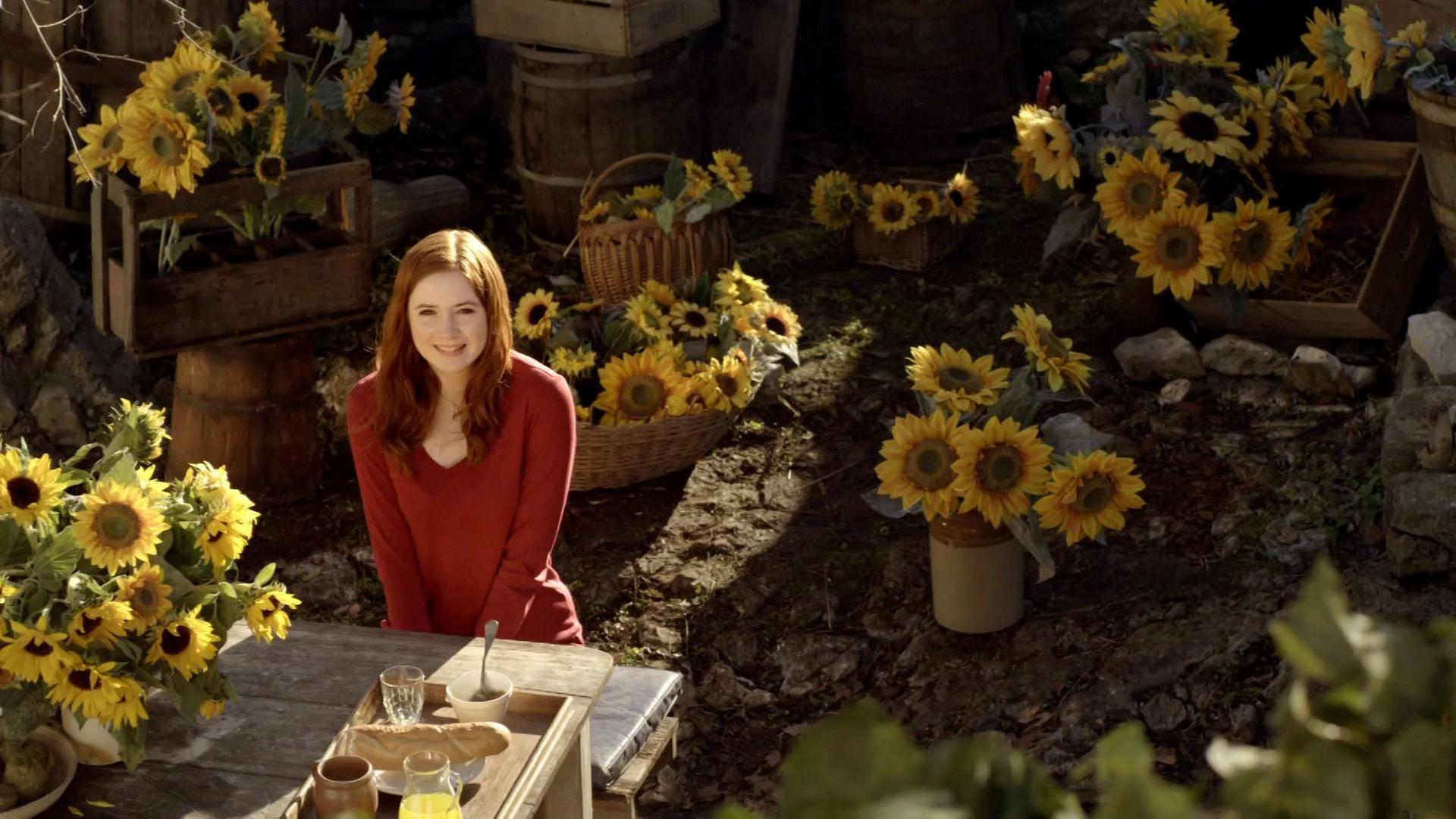 Amy Pond and Sunflowers. Doctor Who <3