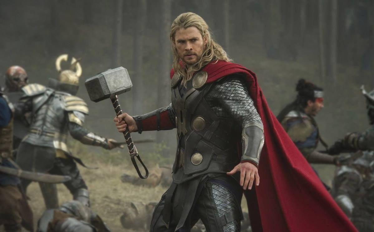 Leaked Avengers Infinity War image reveals Thor's new hammer and a