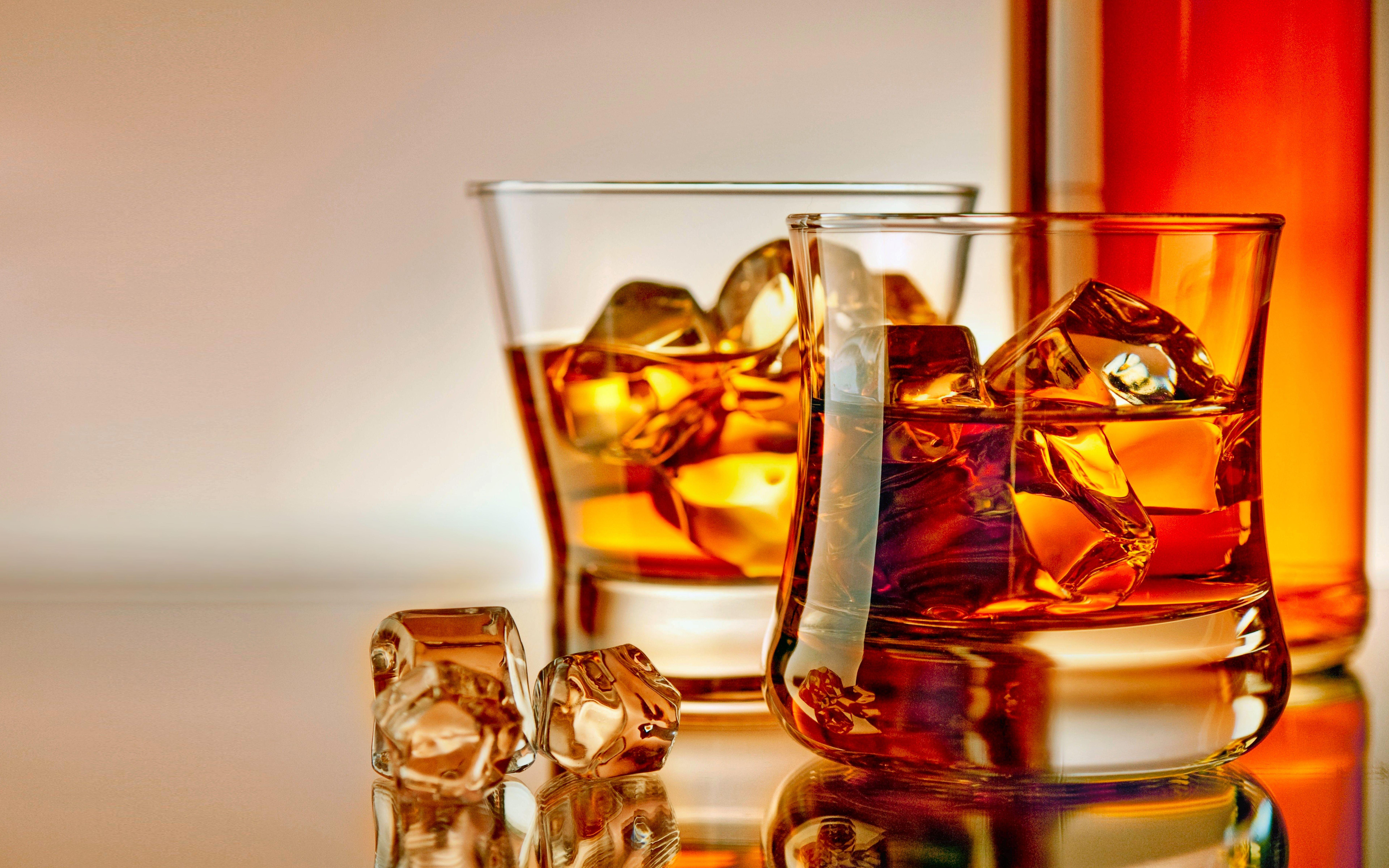 Glasses of Whiskey With Ice Cubes 8K UHD 16:10 7680x4800 Wallpaper