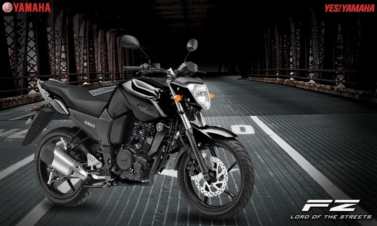 Custom Black Yamaha R6