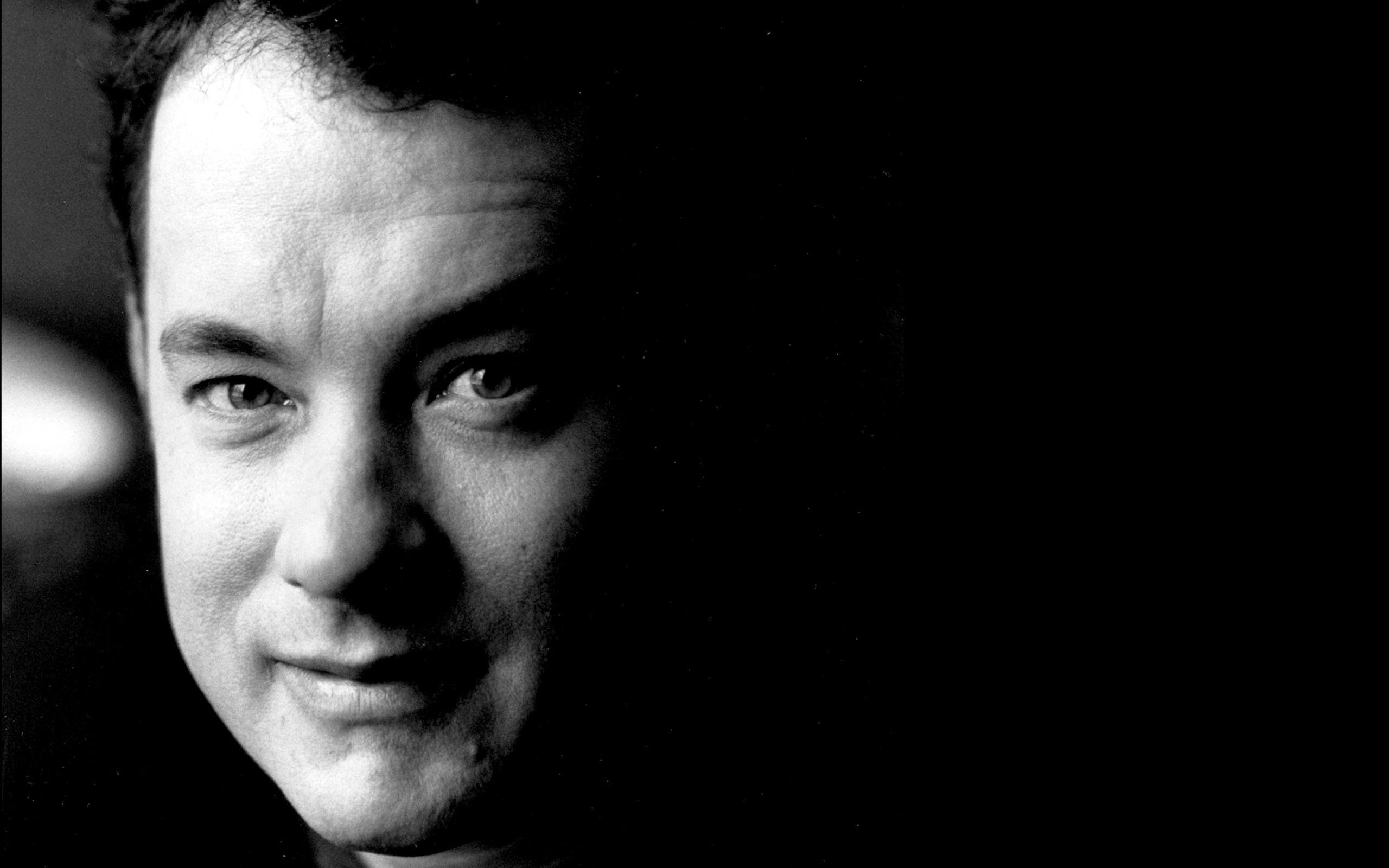 Download wallpaper 2560x1600 tom hanks, man, black white, face