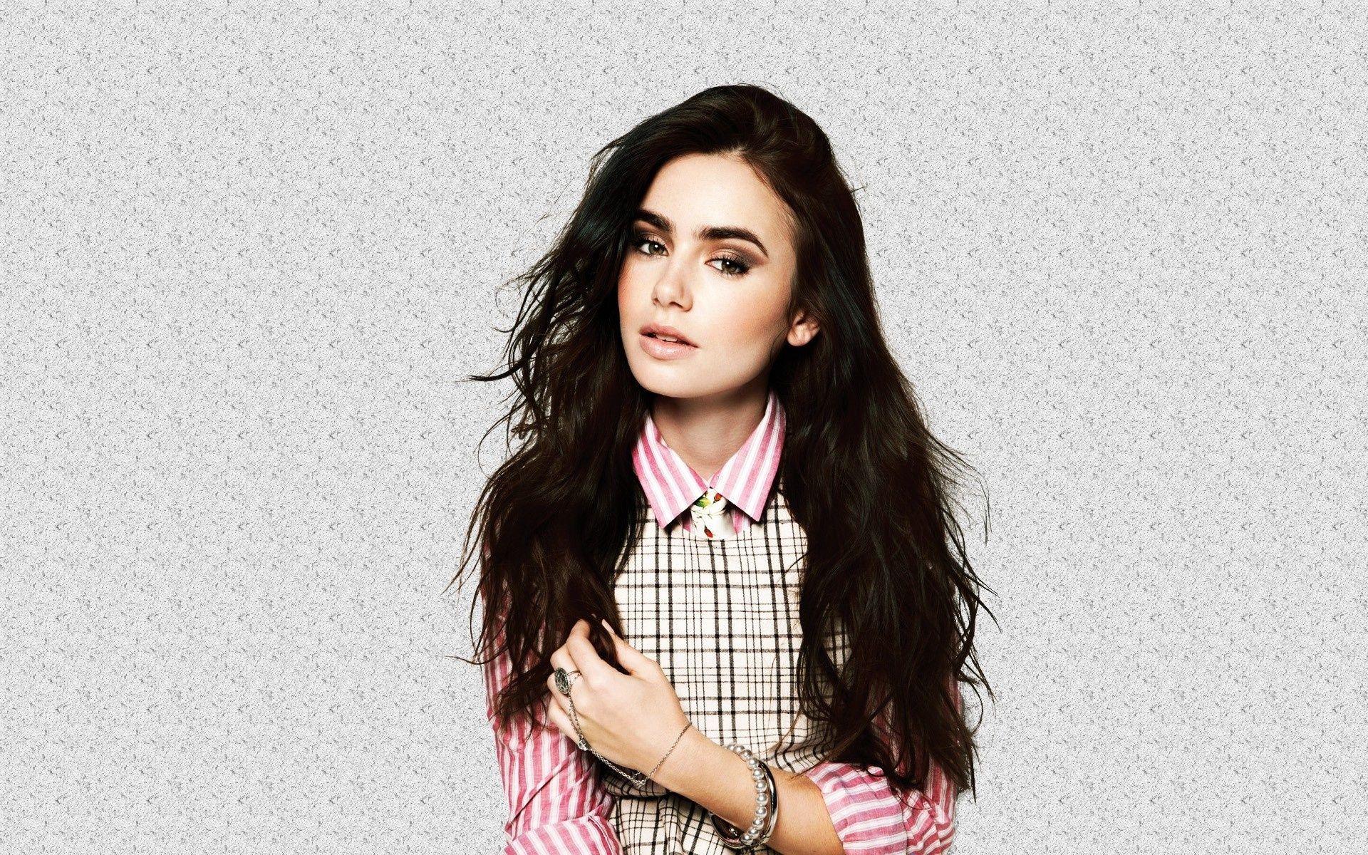 Lily Collins HD Wallpaper, Background Image