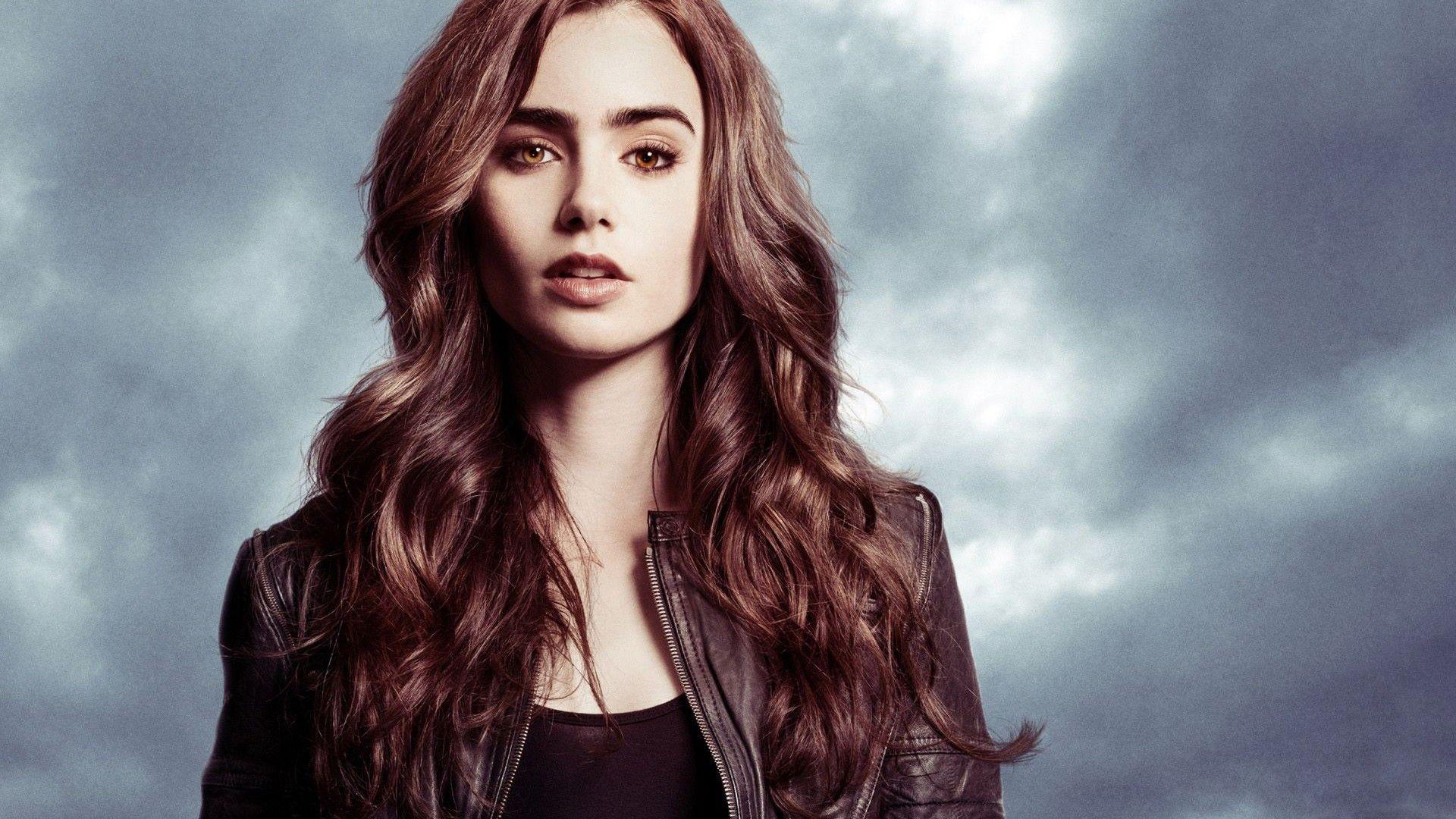 Lily Collins HD Wallpaper, Background Image