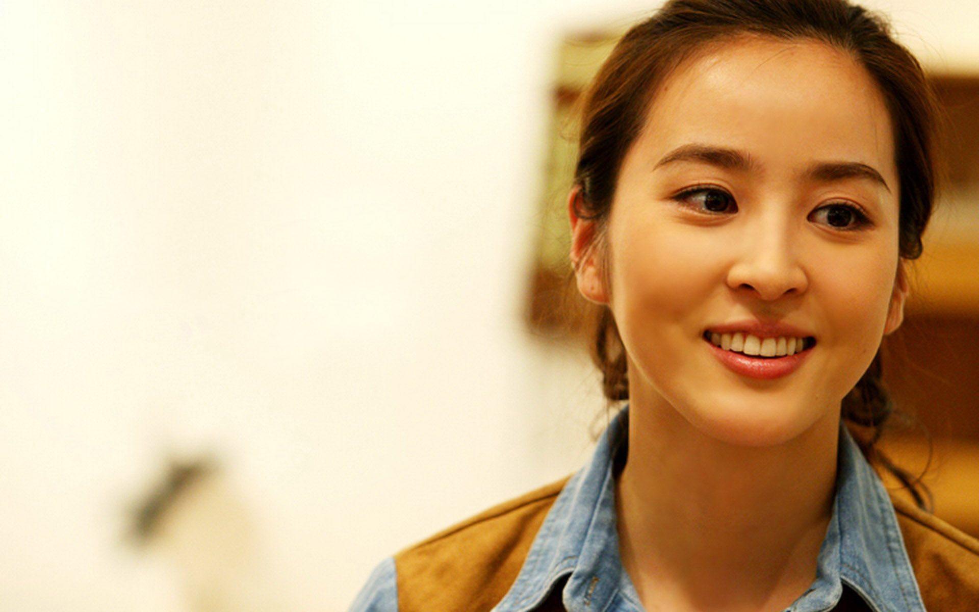 Han Hye Jin Wallpaper High Resolution and Quality Download