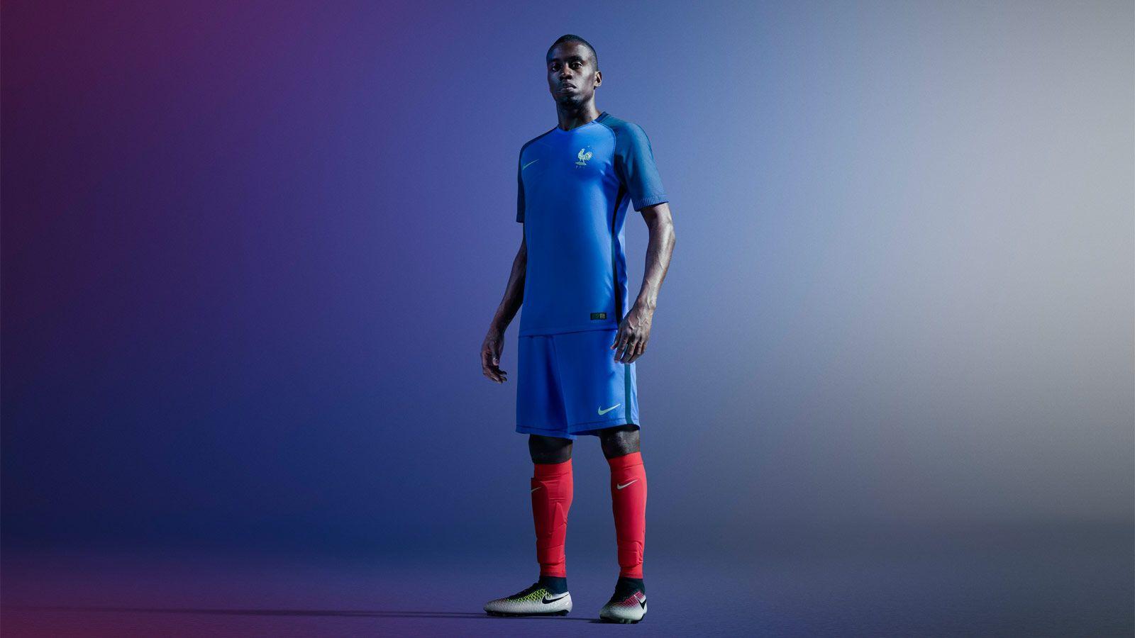 Download France National Football Team Jersey Wallpaper