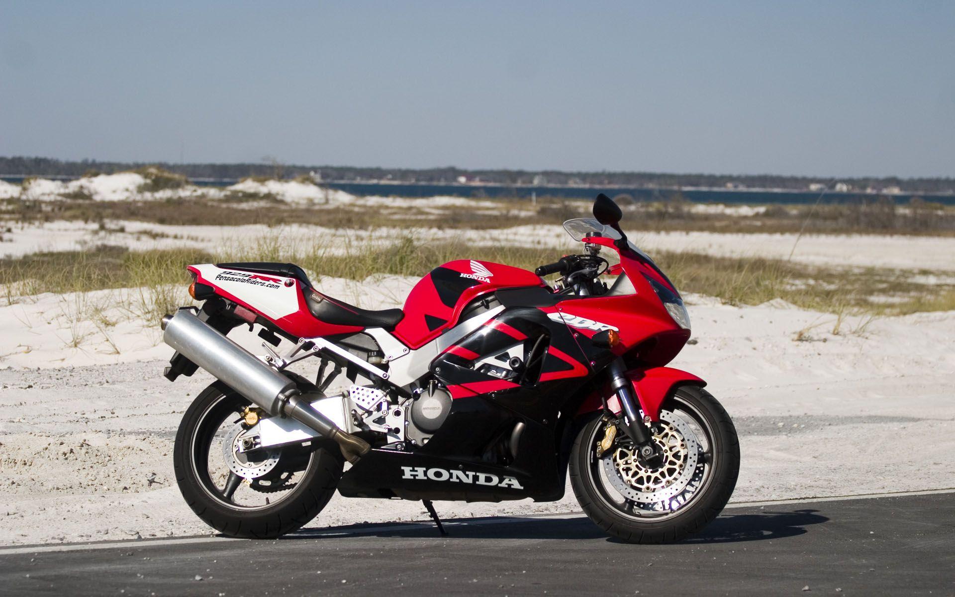 Honda Motorcycles 40 Background Wallpaper