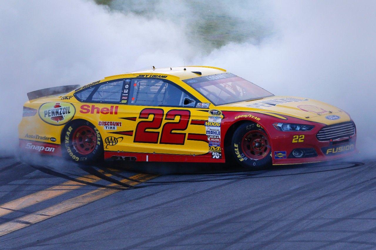 Joey Logano Wins 2015 Daytona 500. The News Wheel