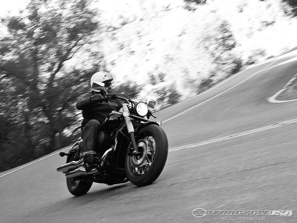 Honda Shadow Phantom First Ride Photo