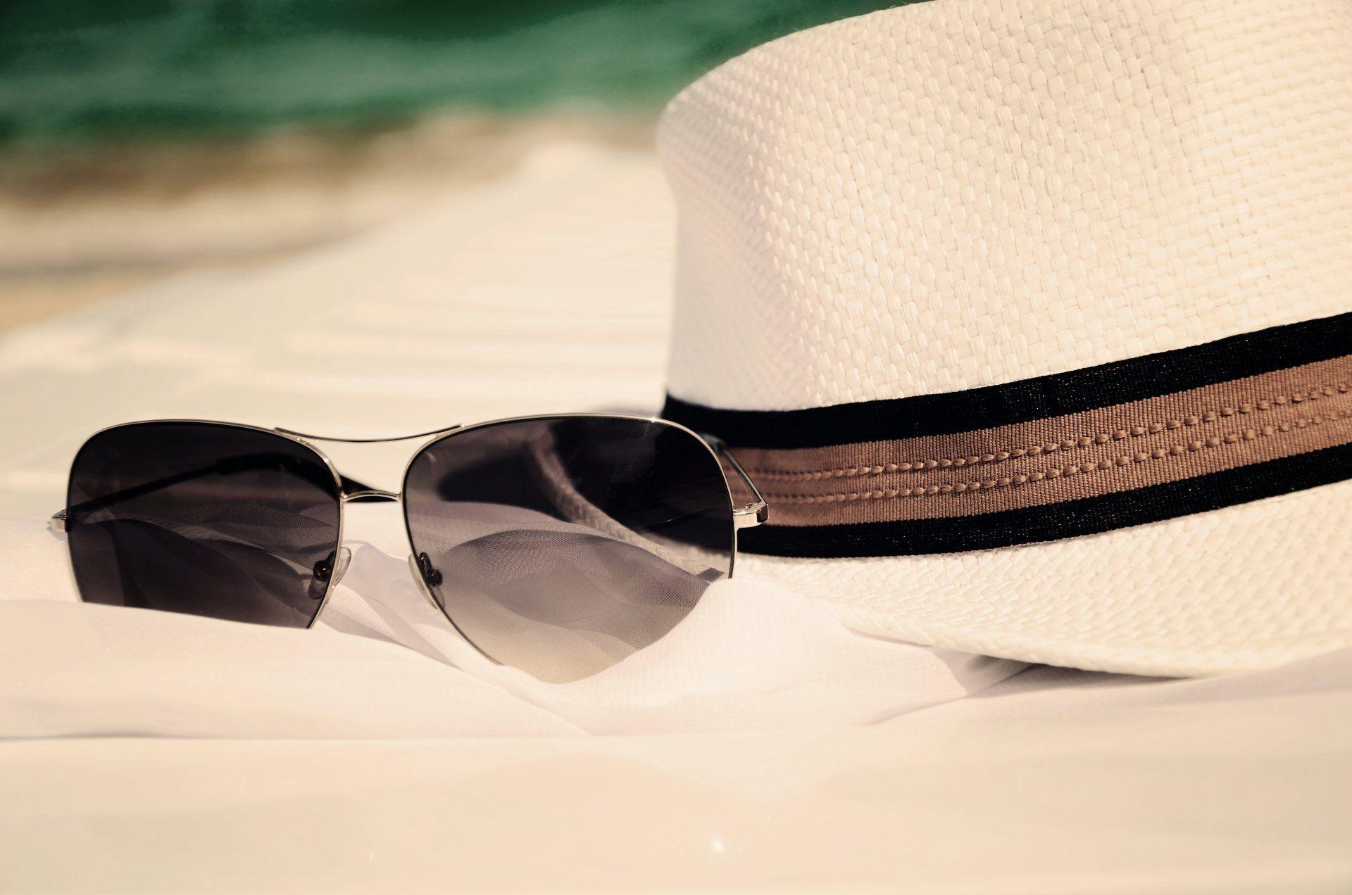 summer beach accessories vacation sun glasses sea sports sunglasses