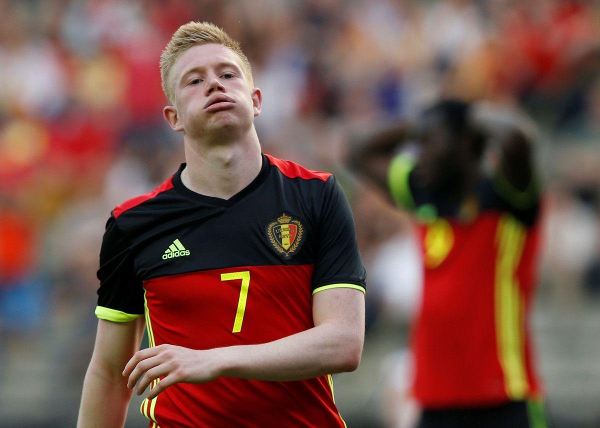 Roberto Martinez says City star De Bruyne can be as good as Messi