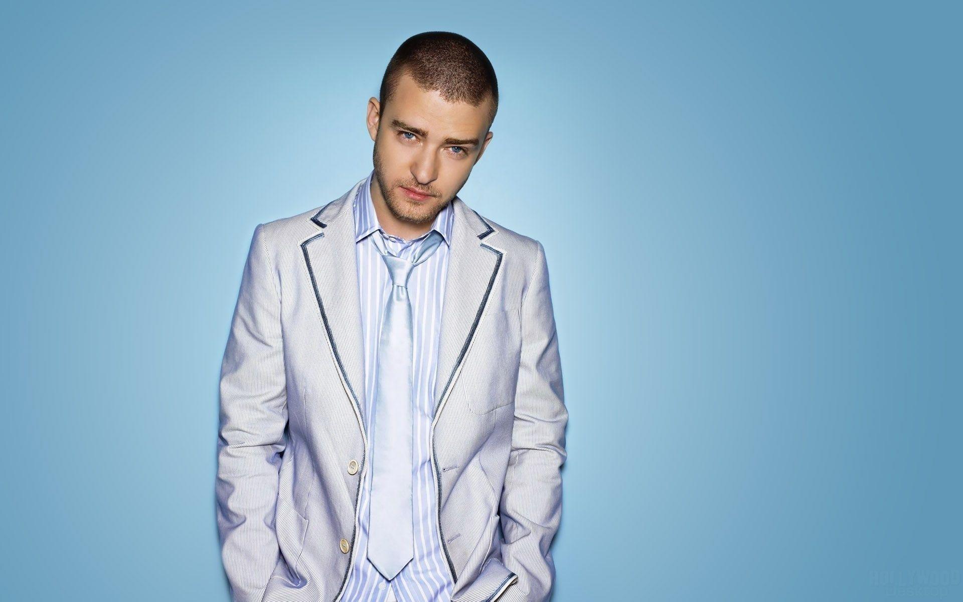 Justin Timberlake White Suit and Tie