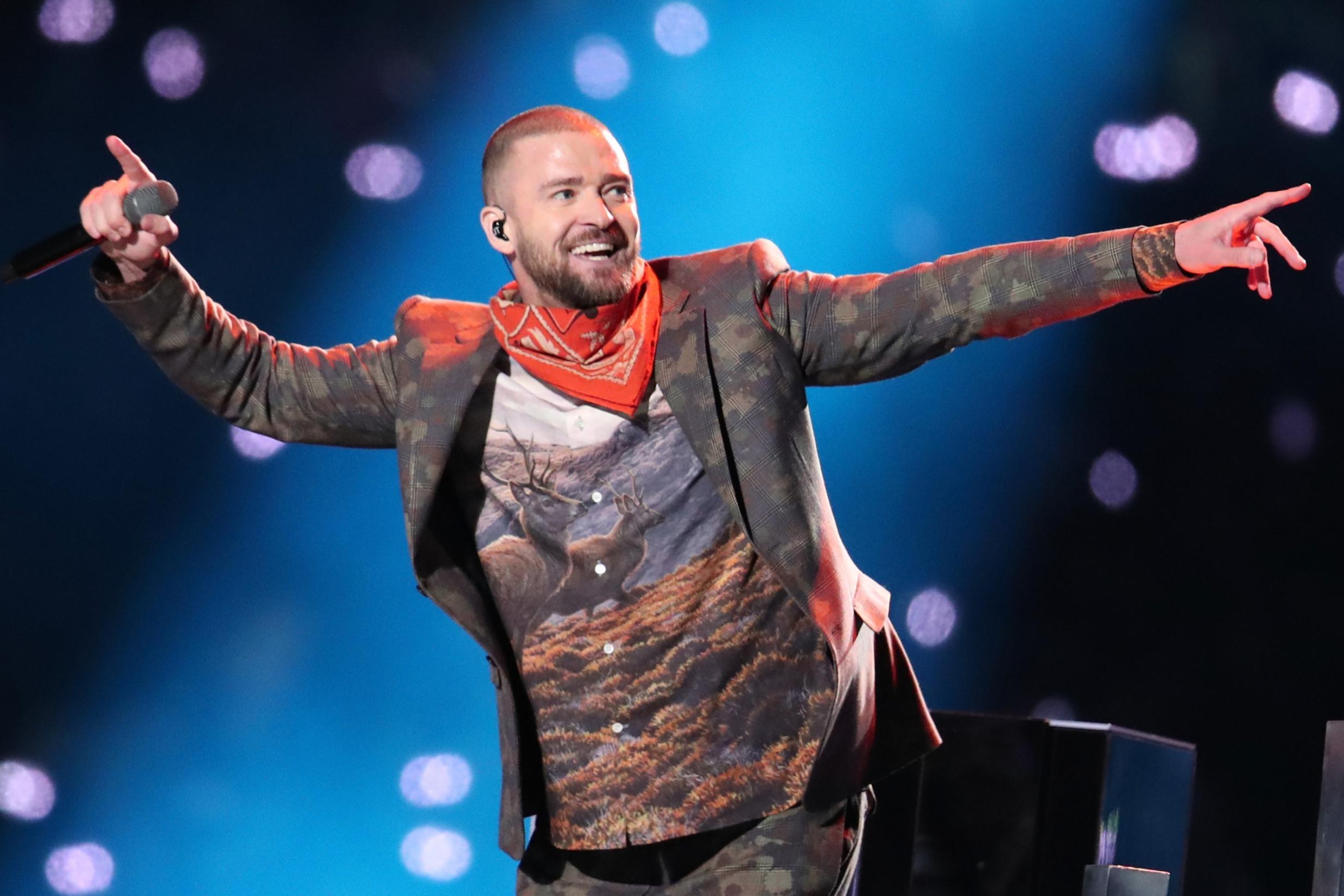 Justin Timberlake's Superbowl 2018 Half Time Show: JT Duets