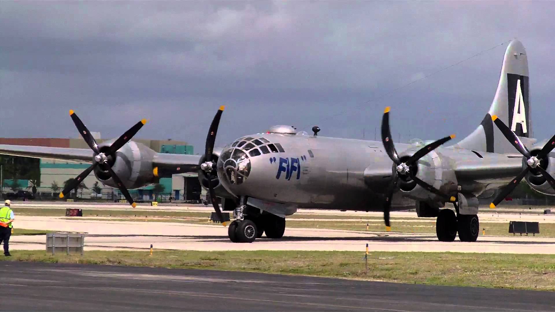 B29 Bomber Fifi at Fort Lauderdale Executive Airport