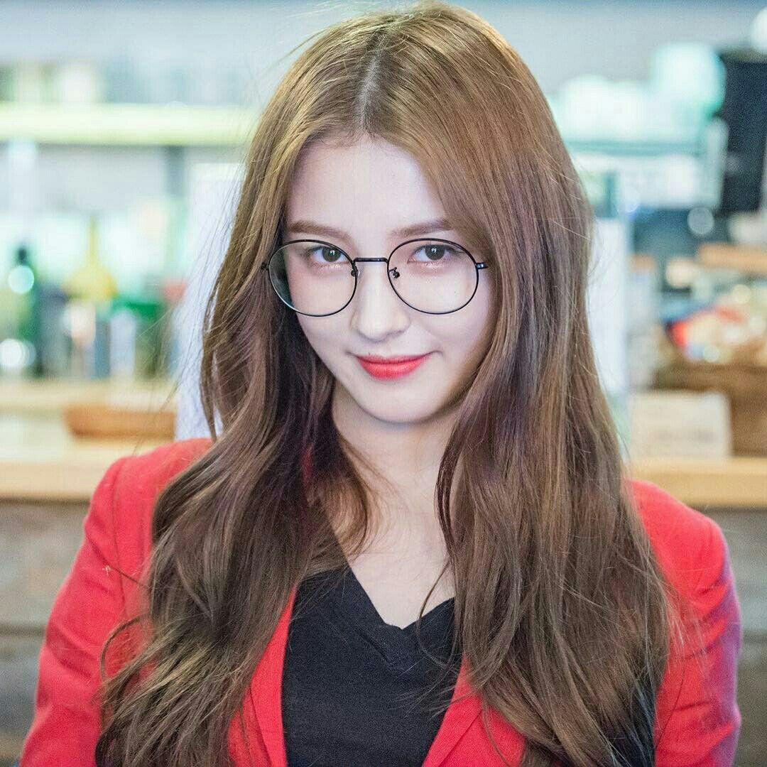 Nancy Eonni. Kpop, Girl group