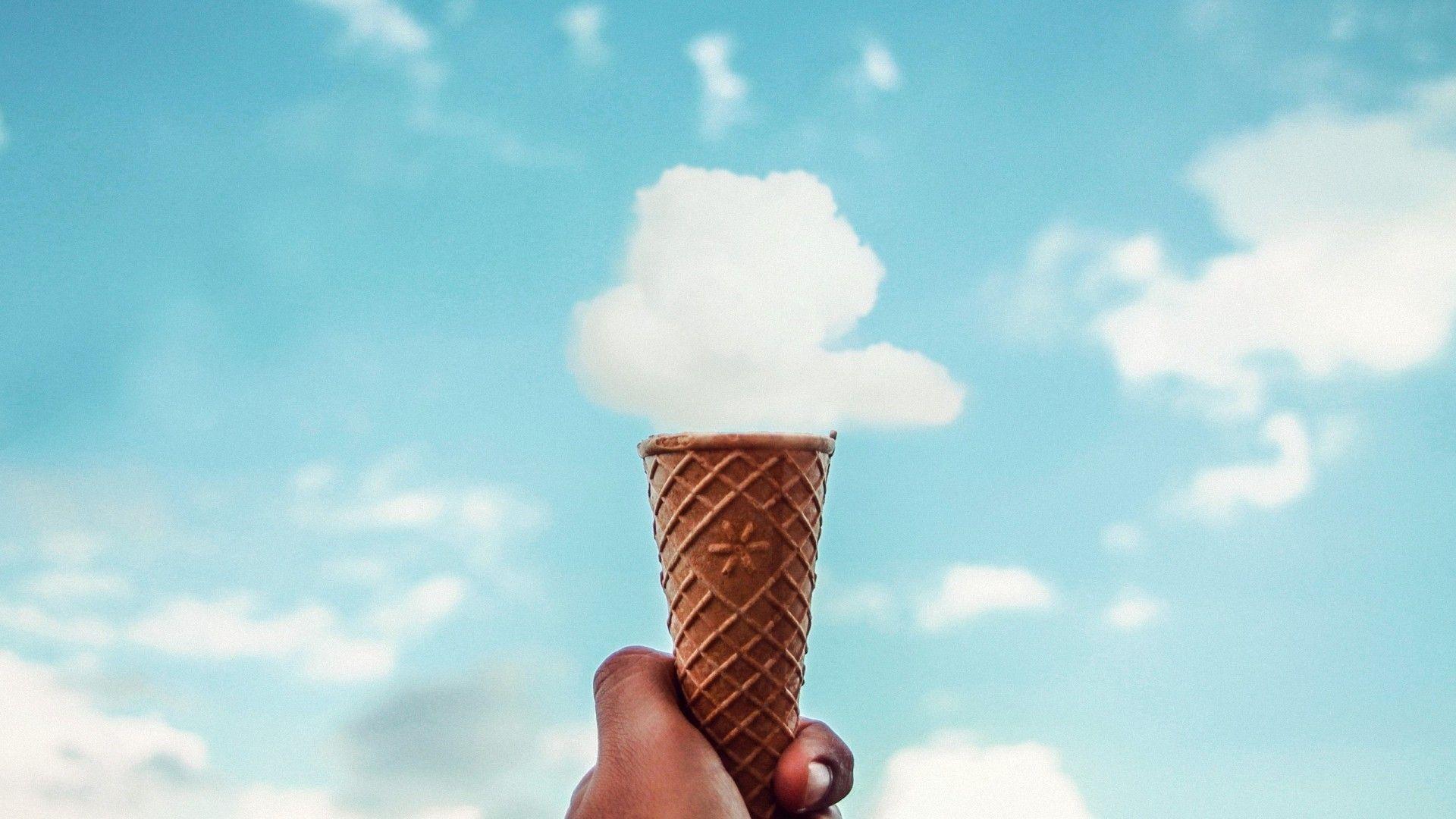 Cartoon Ice Cream Wallpaper