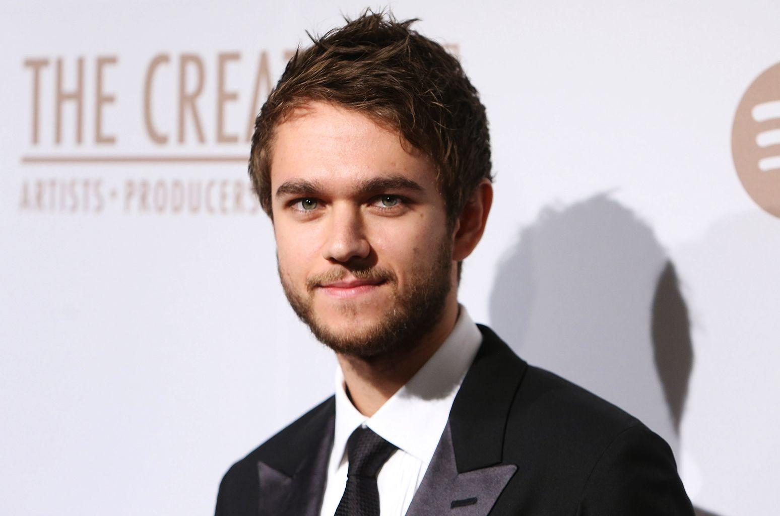Hailee Steinfeld Teams With Zedd & Grey for 'Starving'