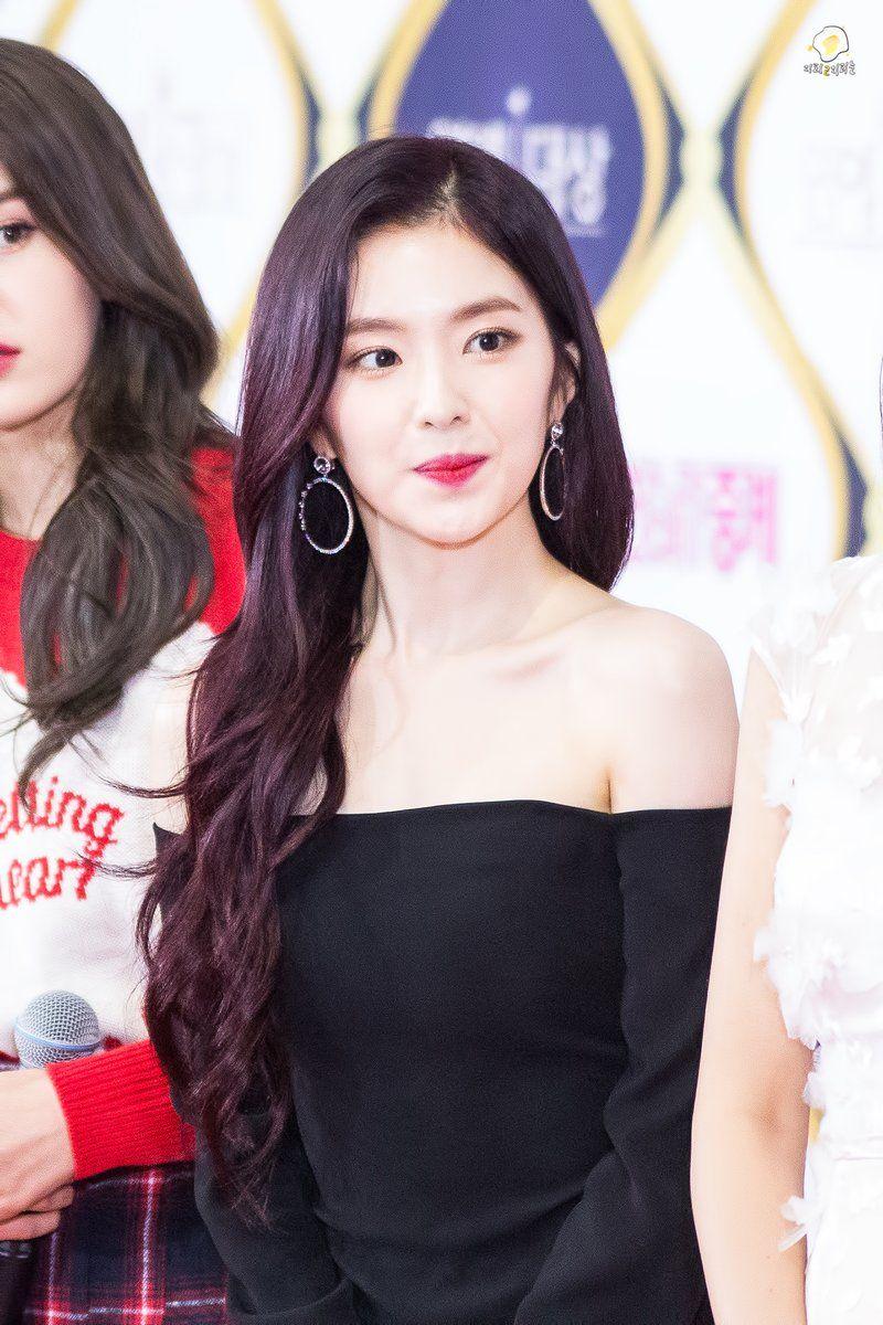 TOP 10 Outfits Of Red Velvet Irene