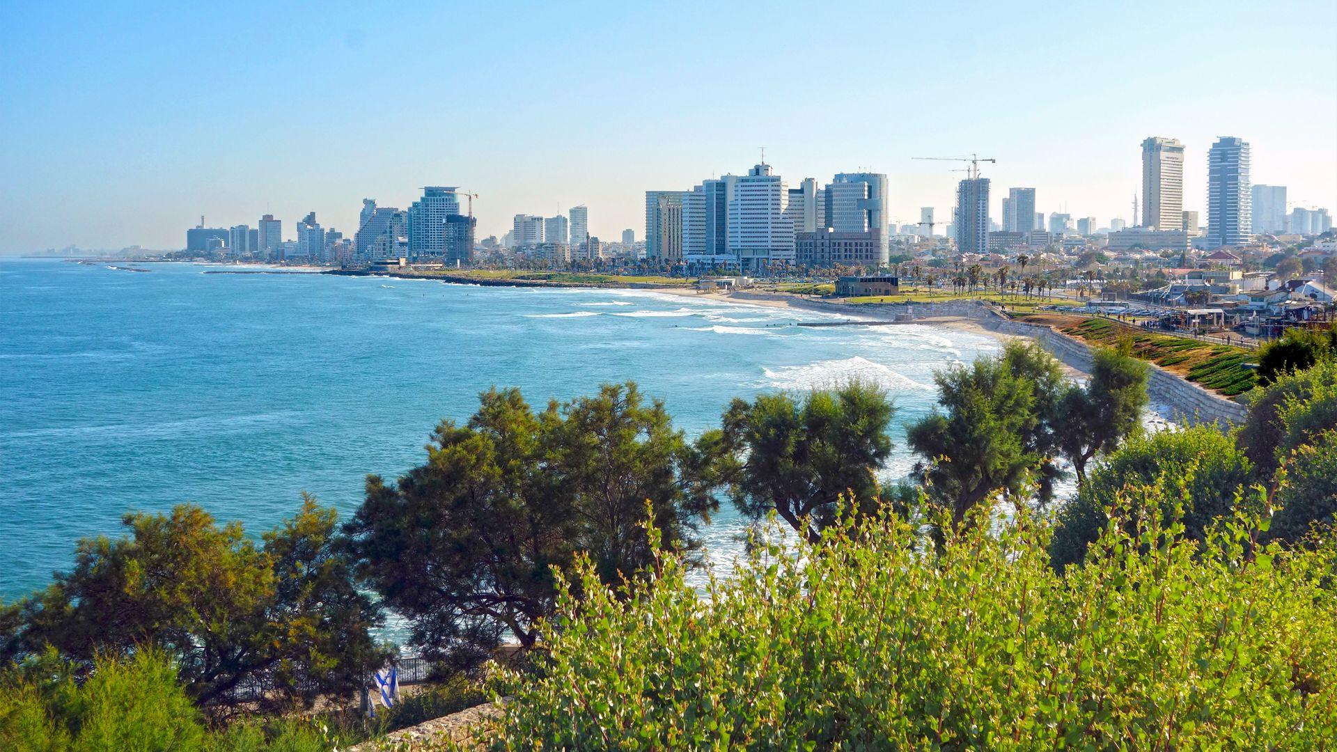 Rick Steves' Europe Aviv, Israel: Beautiful Beaches and Tasty