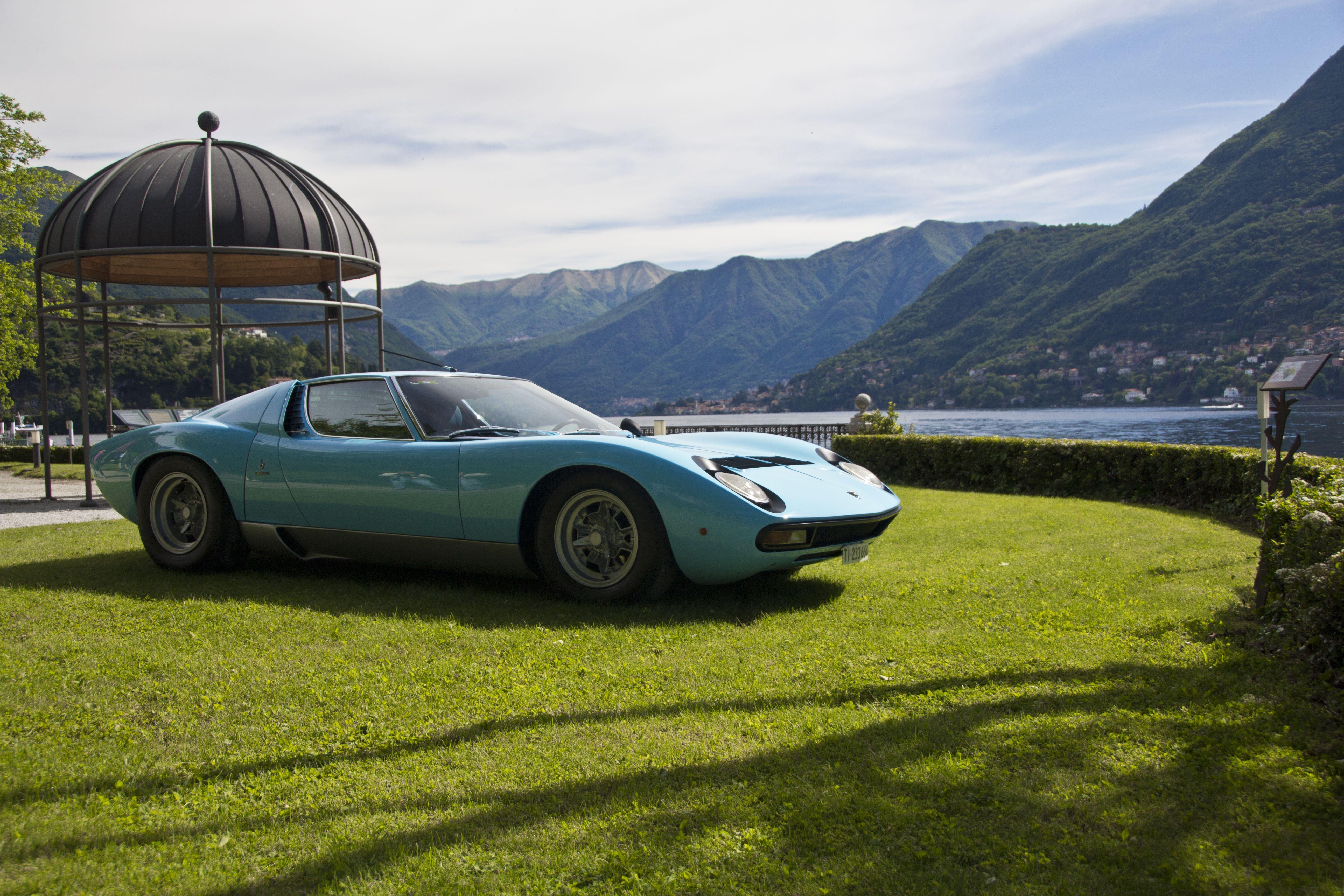 Your Ridiculously Awesome Lamborghini Miura Wallpaper Is Here