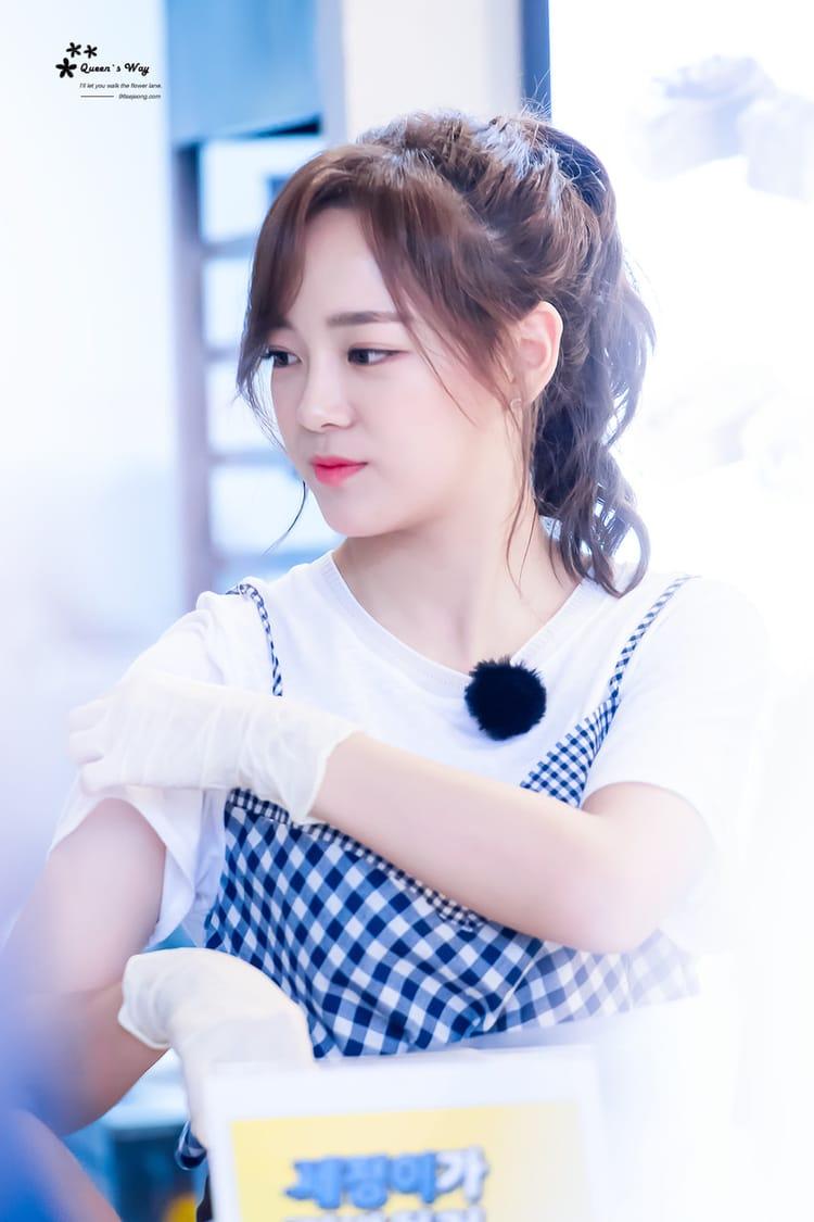 image about Kim Sejeong trending