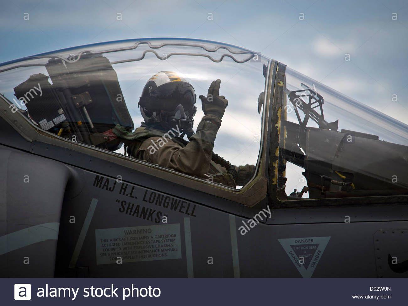 Pilot Waving & Pilot Waving Stock Image