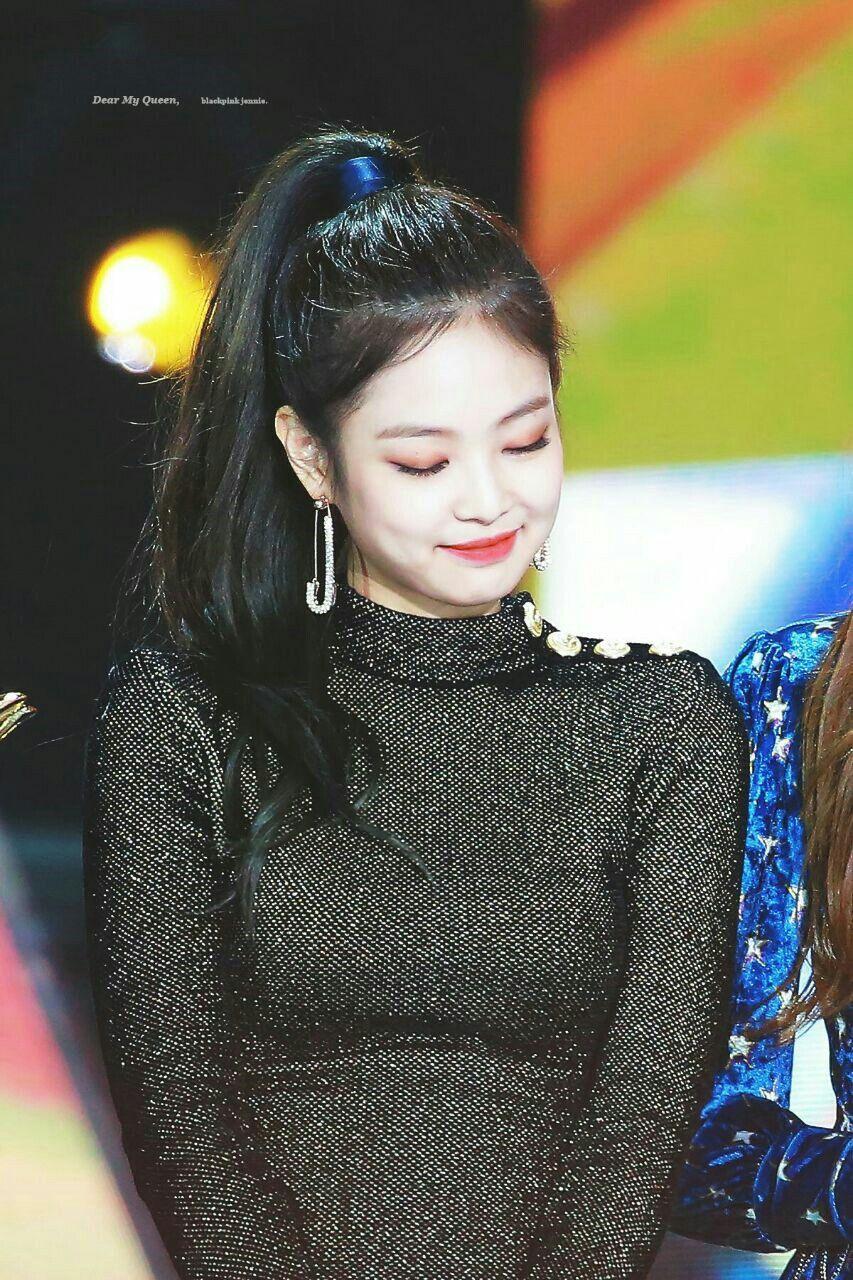 JENNIE performing at the 32nd Golden Disk Awards. Jennie Kim