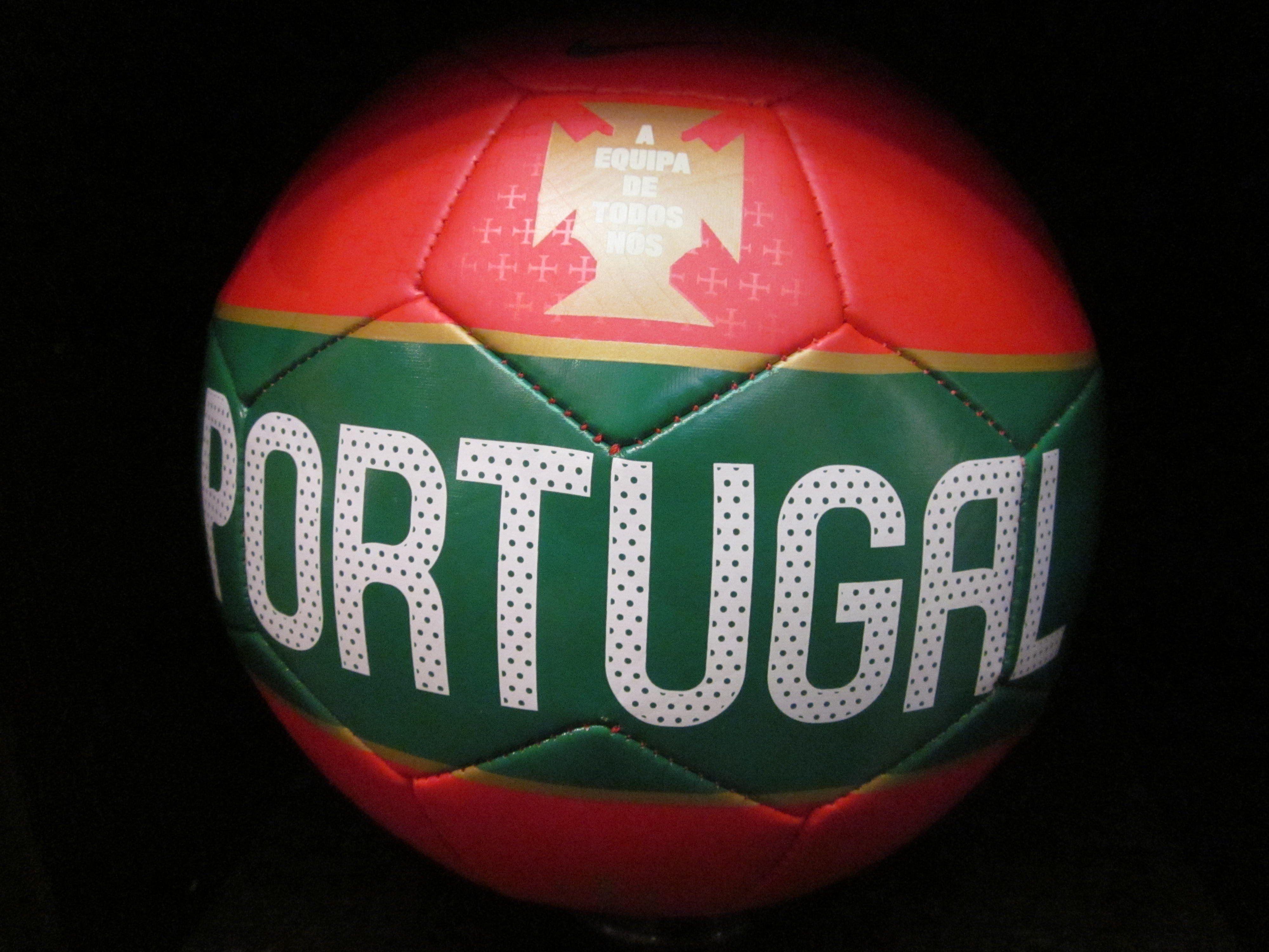 PORTUGAL soccer (7)_JPG wallpaperx3000