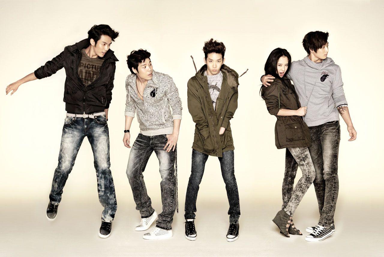 Song Ji Hyo & 2AM 2011 SS Collection
