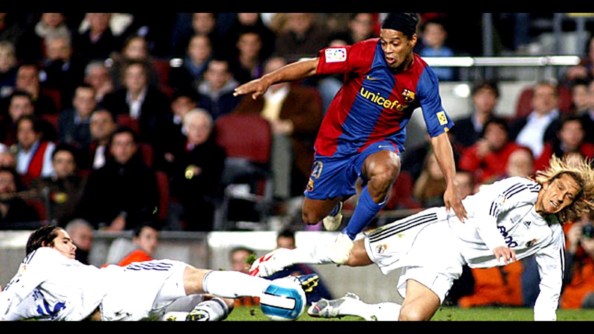 Ronaldinho was more gifted than Messi or Ronaldo'