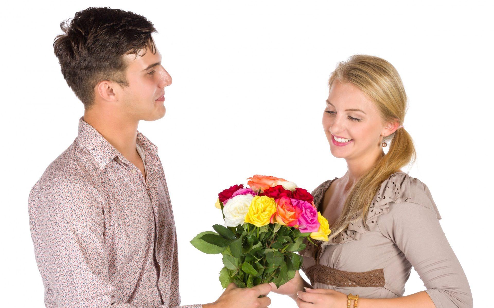 Proposing for love to giving flowers bouquet.