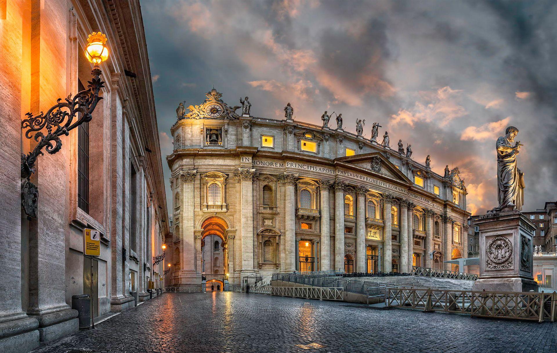 Religious, lanterns, Rome, splendor, sky, Italia, Romna, city, Italy