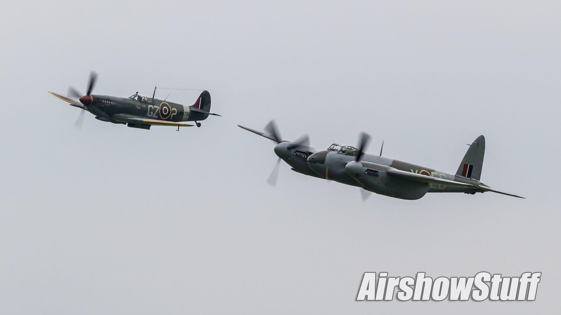 DH.98 Mosquito and Spitfire Mk. IXE Low and Fast Flybys 2015