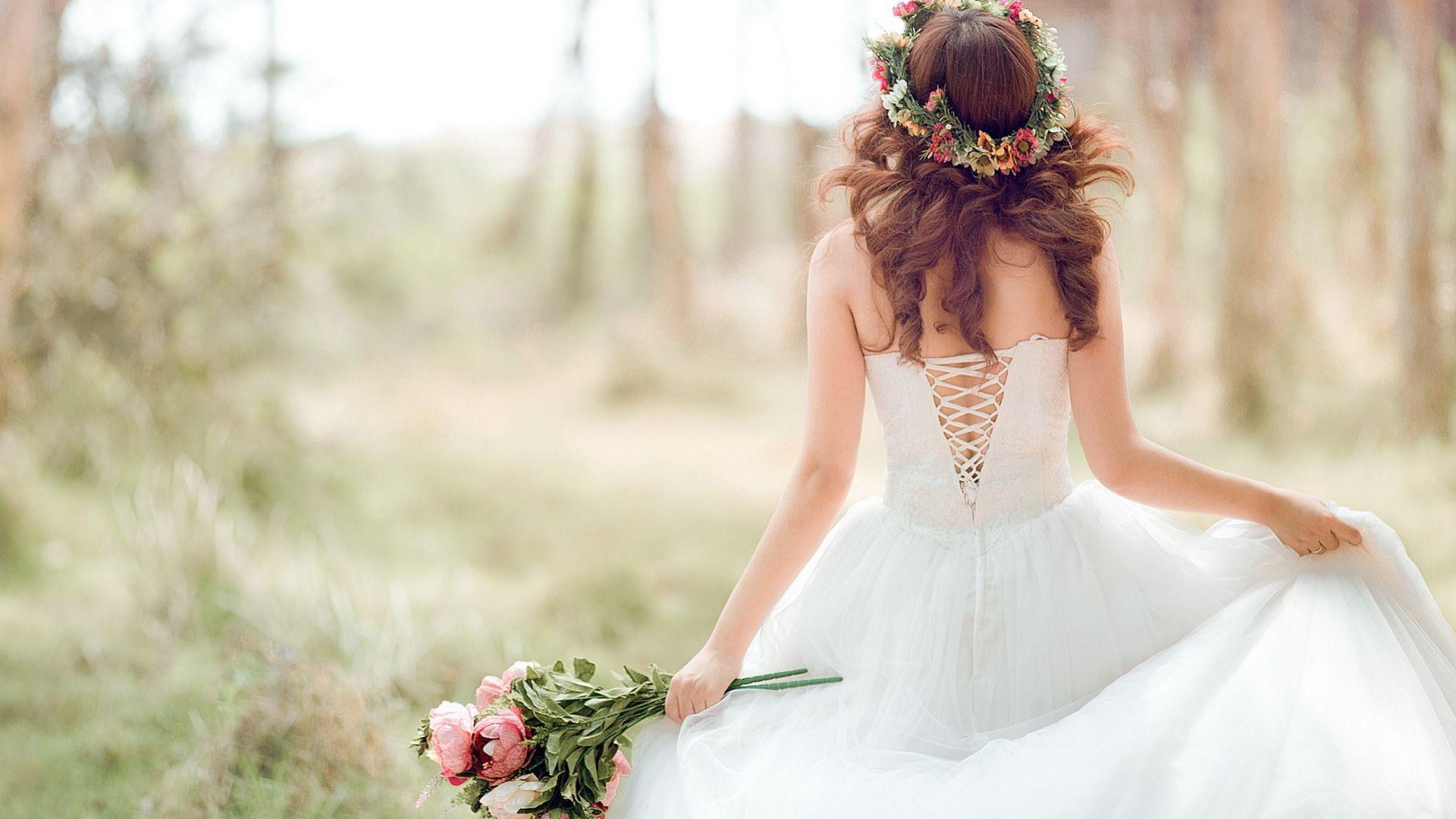 White Bride Dress 2014 Crown And Bouquet Wallp 2346 Full HD