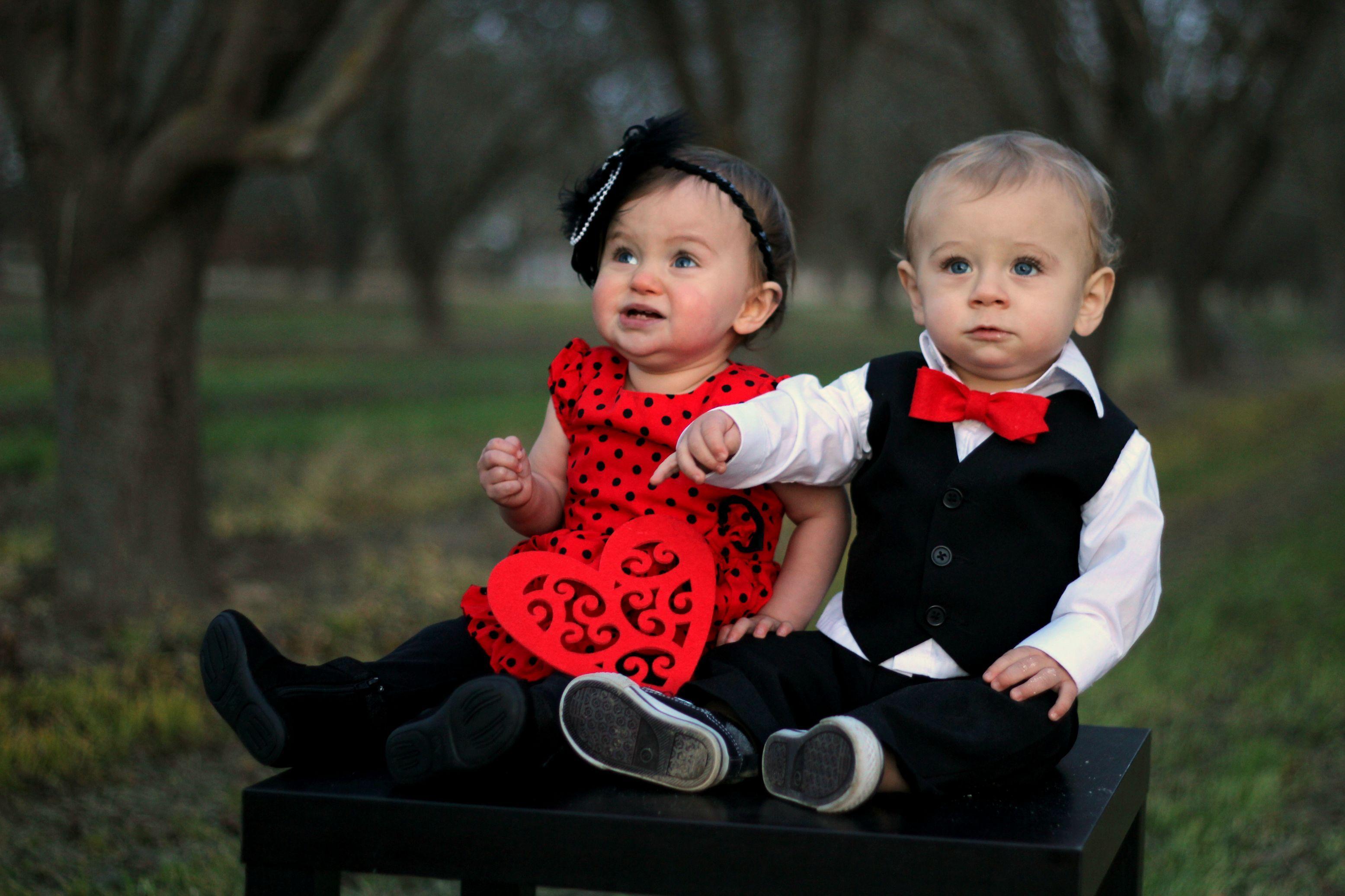 Cute Baby Couple Wallpaper Love