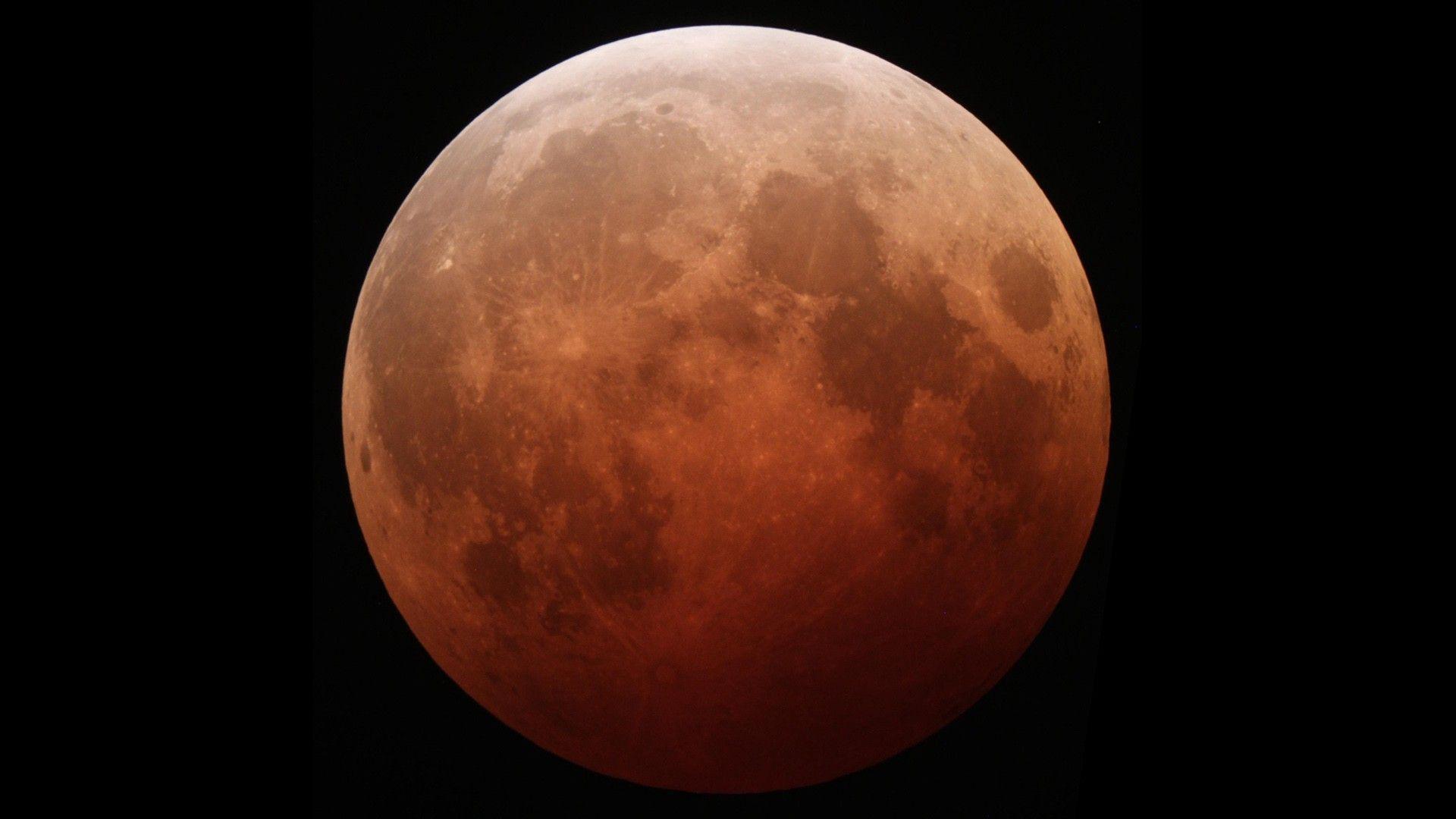 Wednesday's Blue Supermoon Eclipse, Ceres Is Here, And Pre Dawn