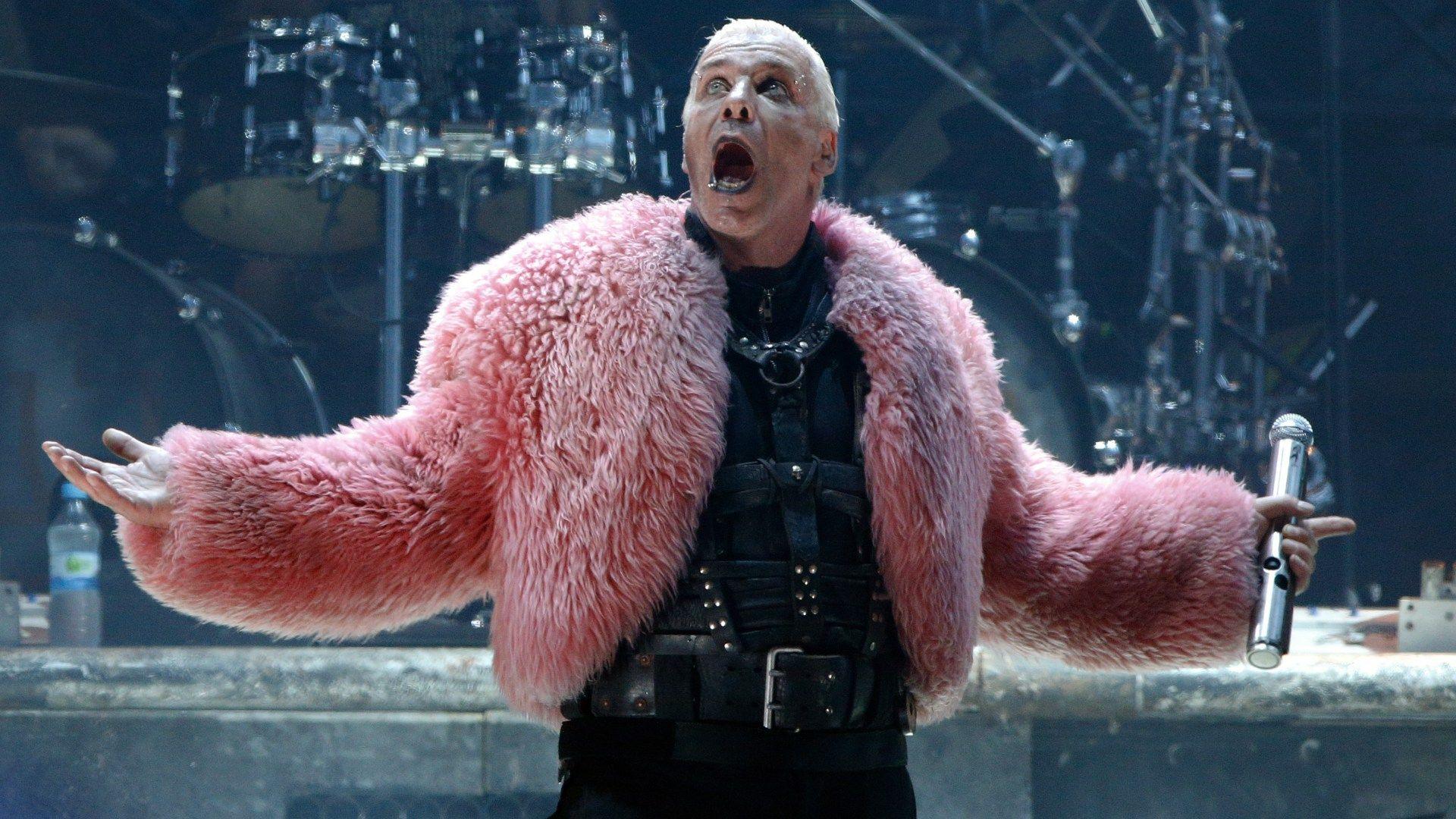 Our beloved doctor for the soul: the friendly Mr. Lindemann
