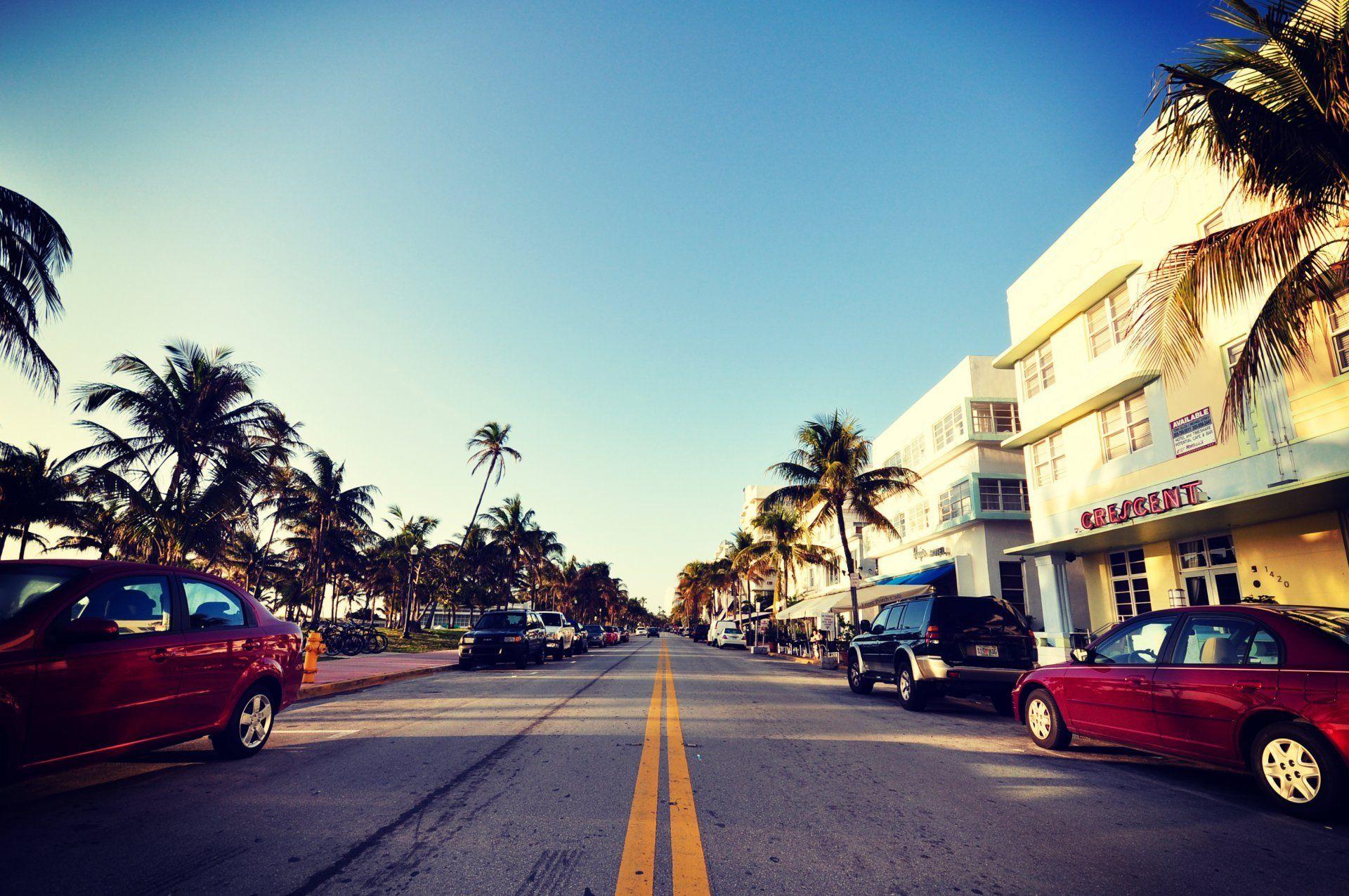 miami florida south beach sky road car street palm hotels vice city