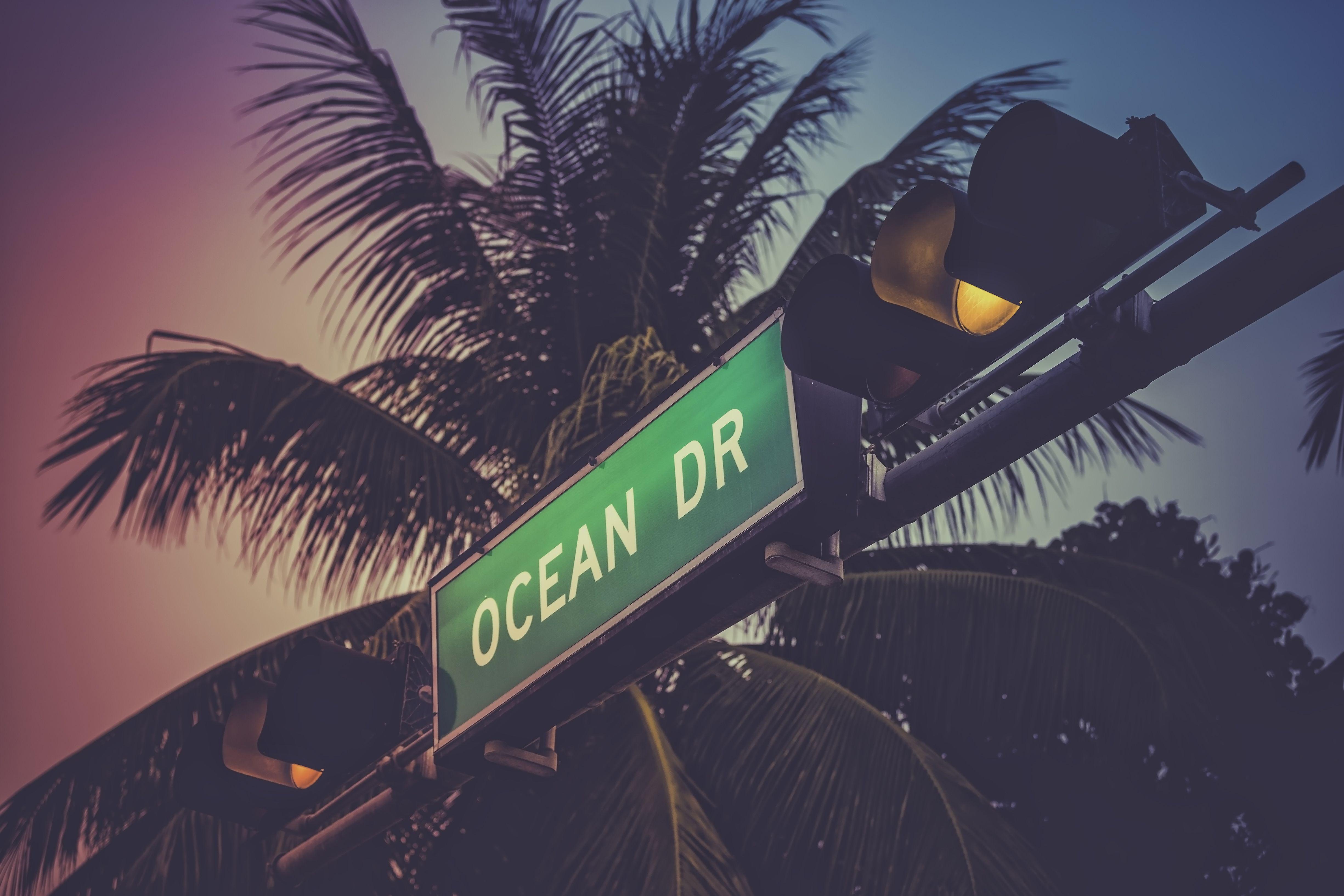 Ocean Drive sign in Miami Beach