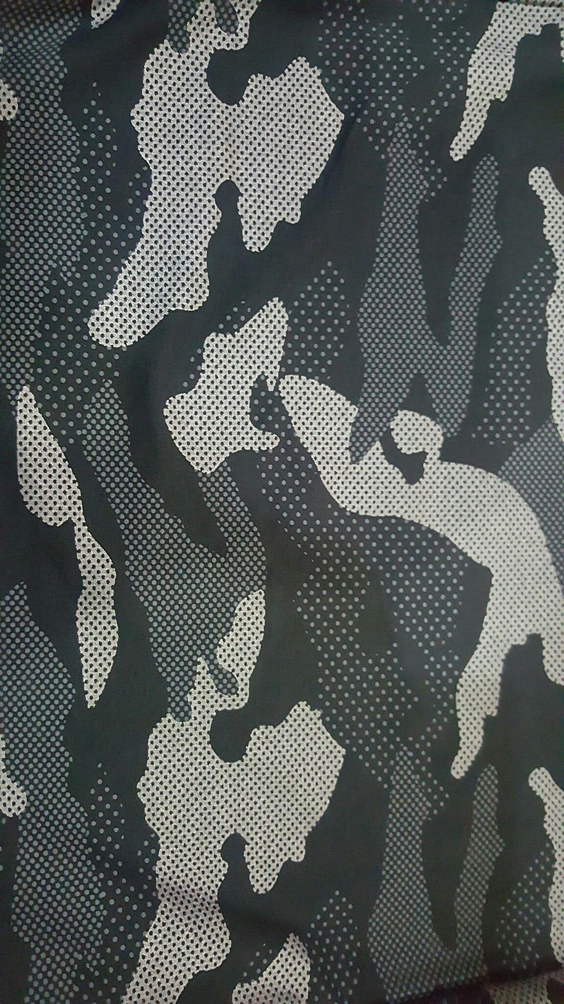 camo background