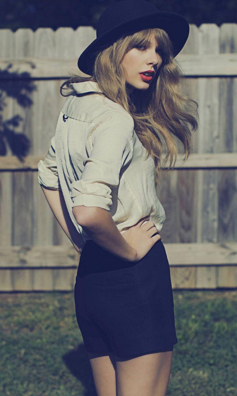 taylor swift red photoshoot