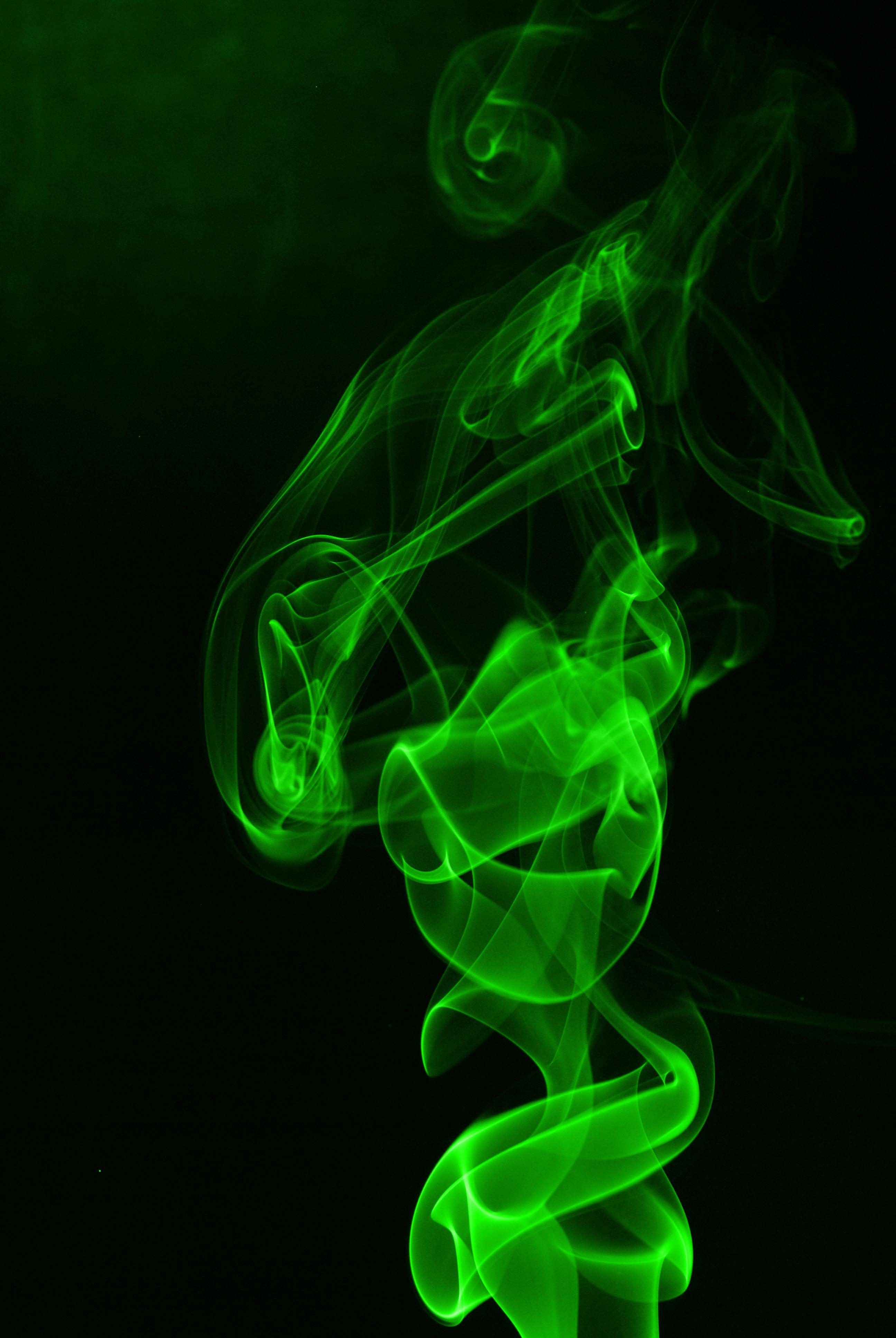 640x1136 Green Smoke Line Abstract Iphone 5 wallpaper