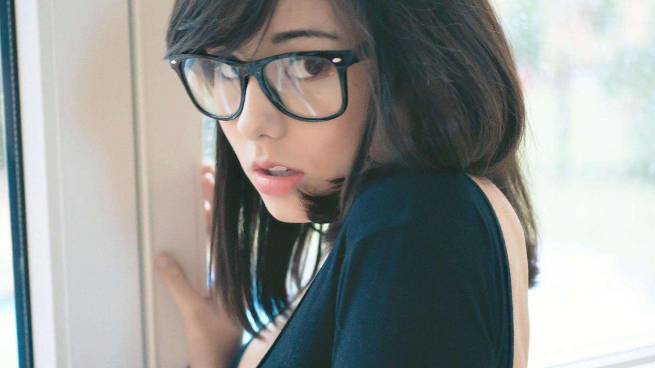 Laura Baduria HD Wallpaper Desktop Image and Photo